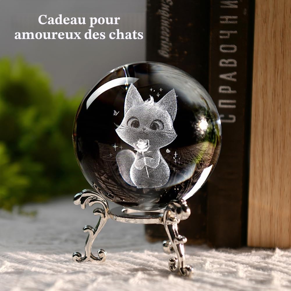 Boule de cristal 3D pour chat - Cadeaux pour amoureux des chats - Presse-papiers en verre - Décoration pour les amoureux des chats - 60 mm - Boule de chat avec support - Cadeaux pour Noël et