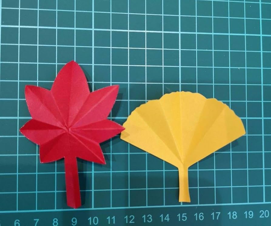 紅葉　もみじ　葉　秋　植物　ハンドメイド　9月　10月　11月　折り紙　壁面飾り 紅葉 もみじ 葉 秋 植物 ハンドメイド 9月 10月 11月 折り紙
