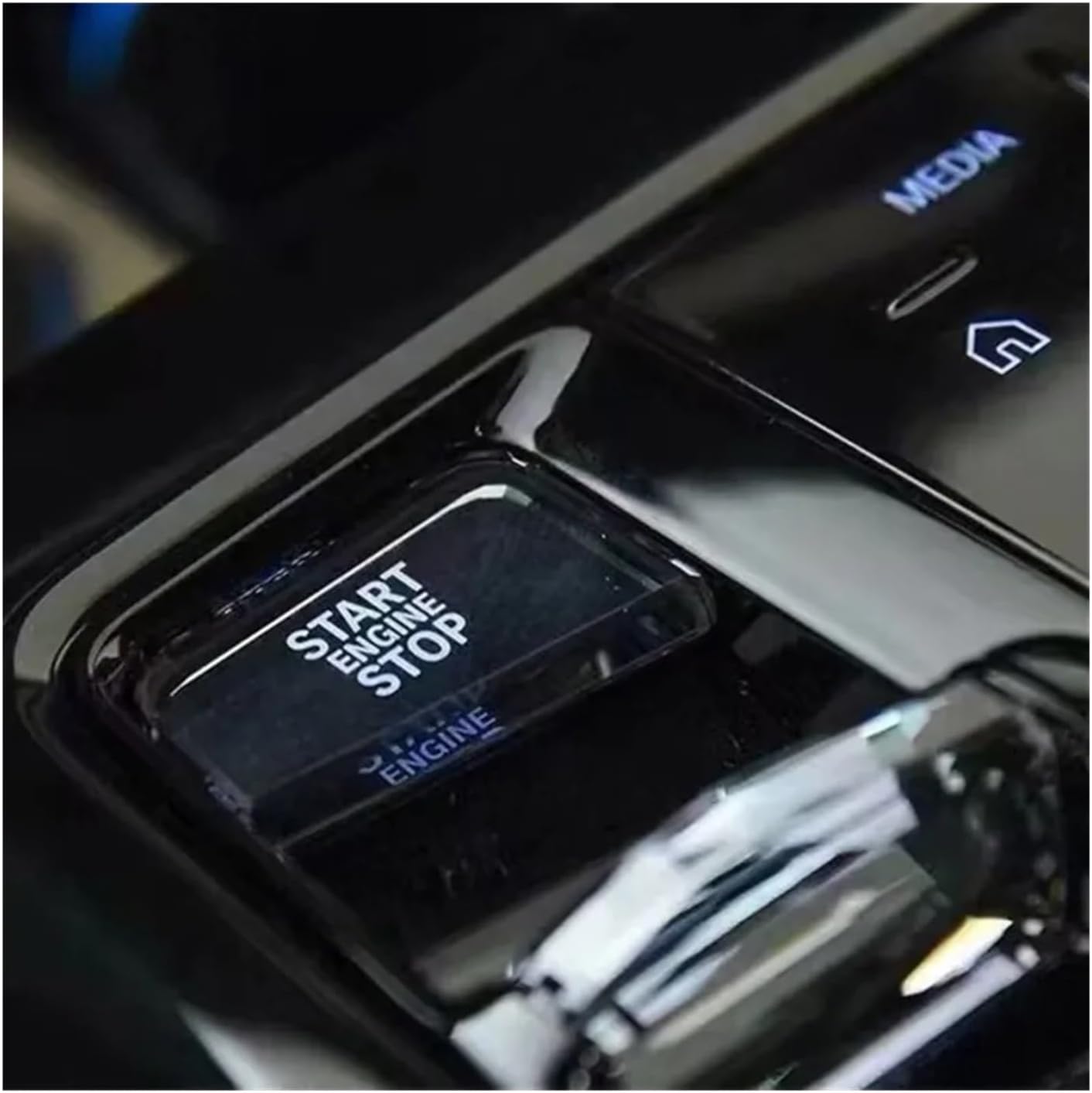 Crystal Gear Shift Knob Stick Handle Compatible for BMW G60 G68 G70 2024 2025 i5 i7 iX 5/7 Series G45 G48 i20(1PCS)