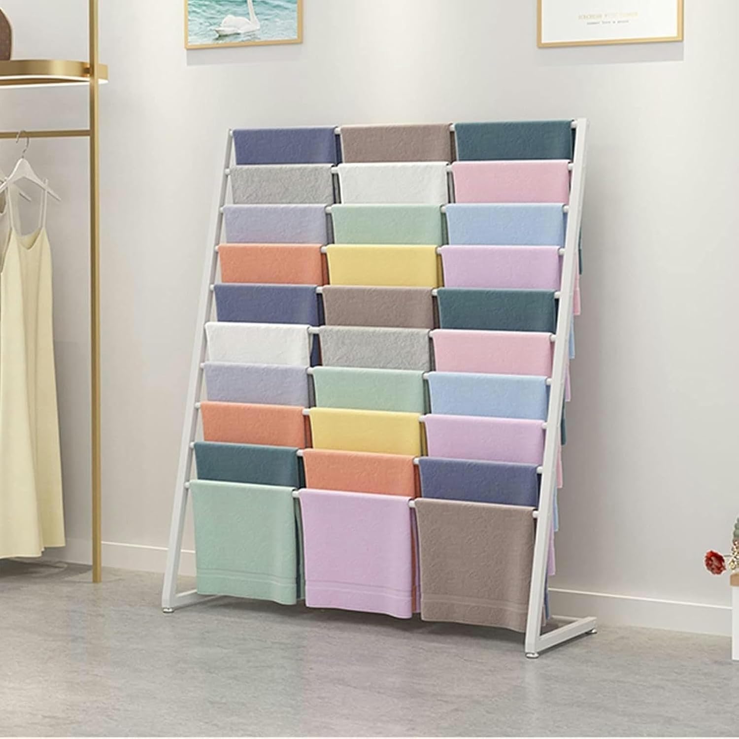 Commercial Metal Floor Standing Scarf Display Stand Modern Clothing Rack for Retail Stores