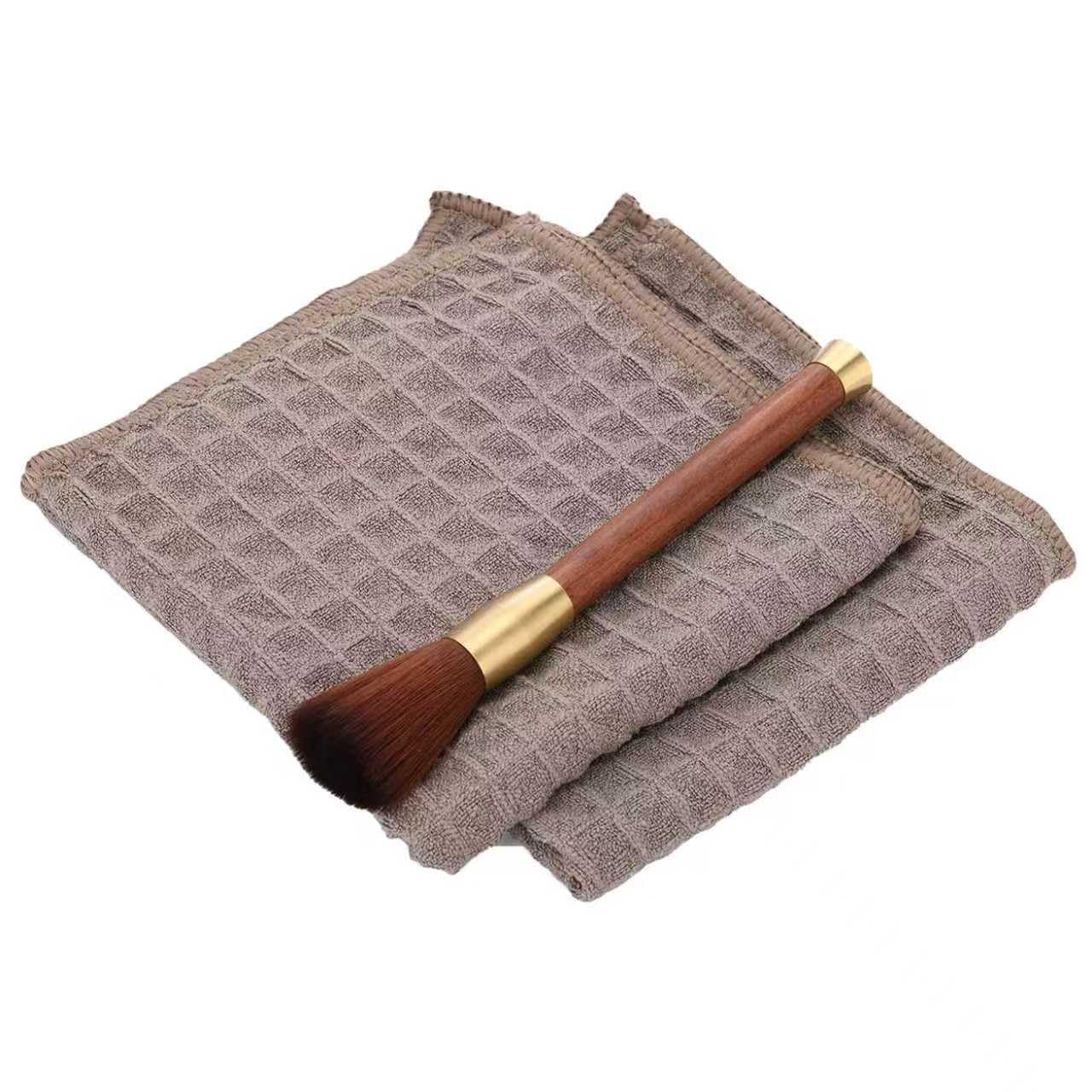 Coffee Machine Brush Set with 30x30cm Cleaning Cloths, Wooden Coffee Brush and Microfibre Barista Cloth for Espresso Machine Maintenance, Coffee Machine Accessories for Home Baristas (Brown)