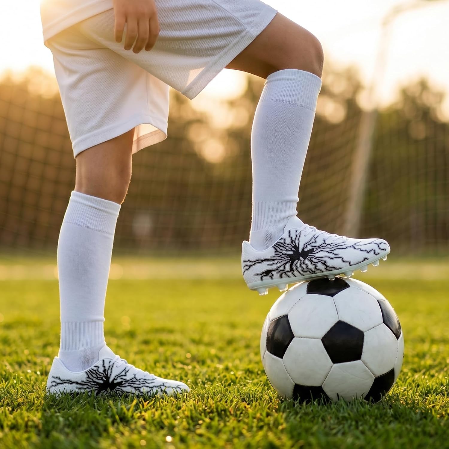 Kids Soccer Cleats Boys Girls Training Football Cleats Youth High-top Soccer Shoes for Little/Big Professional Athletic Outdoor Football Shoes