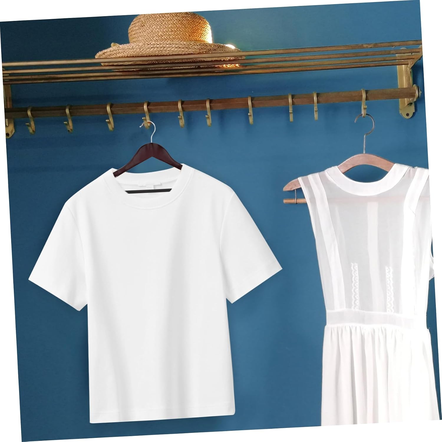 2pcs Solid Wood Suit Hangers Non-Slip Bar Wide Shoulder Design for Optimal Support for Coats and Jackets Closet and Stylish Clothing Hangers