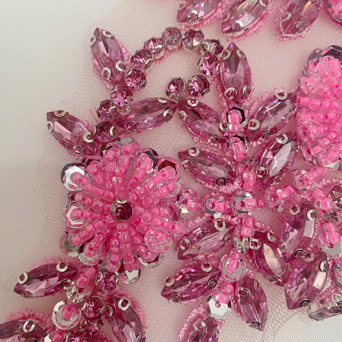 1 Pair Beaded Tassel Rhinestones Applique Embellishment for Clothes Epaulettes Shoulder Patches Sew-on Diamond Sequin Applique for Wedding Dress DIY Accessories (Pink)