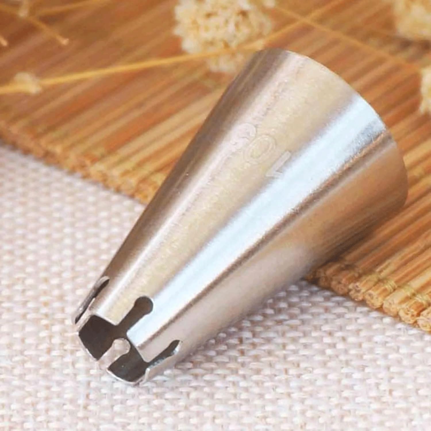 Piping Tips Pastry Nozzles Stainless Steel Icing Tips Nozzles Icing Frosting Nozzles Pastry Tips Supplies Decorating Tips for Baking