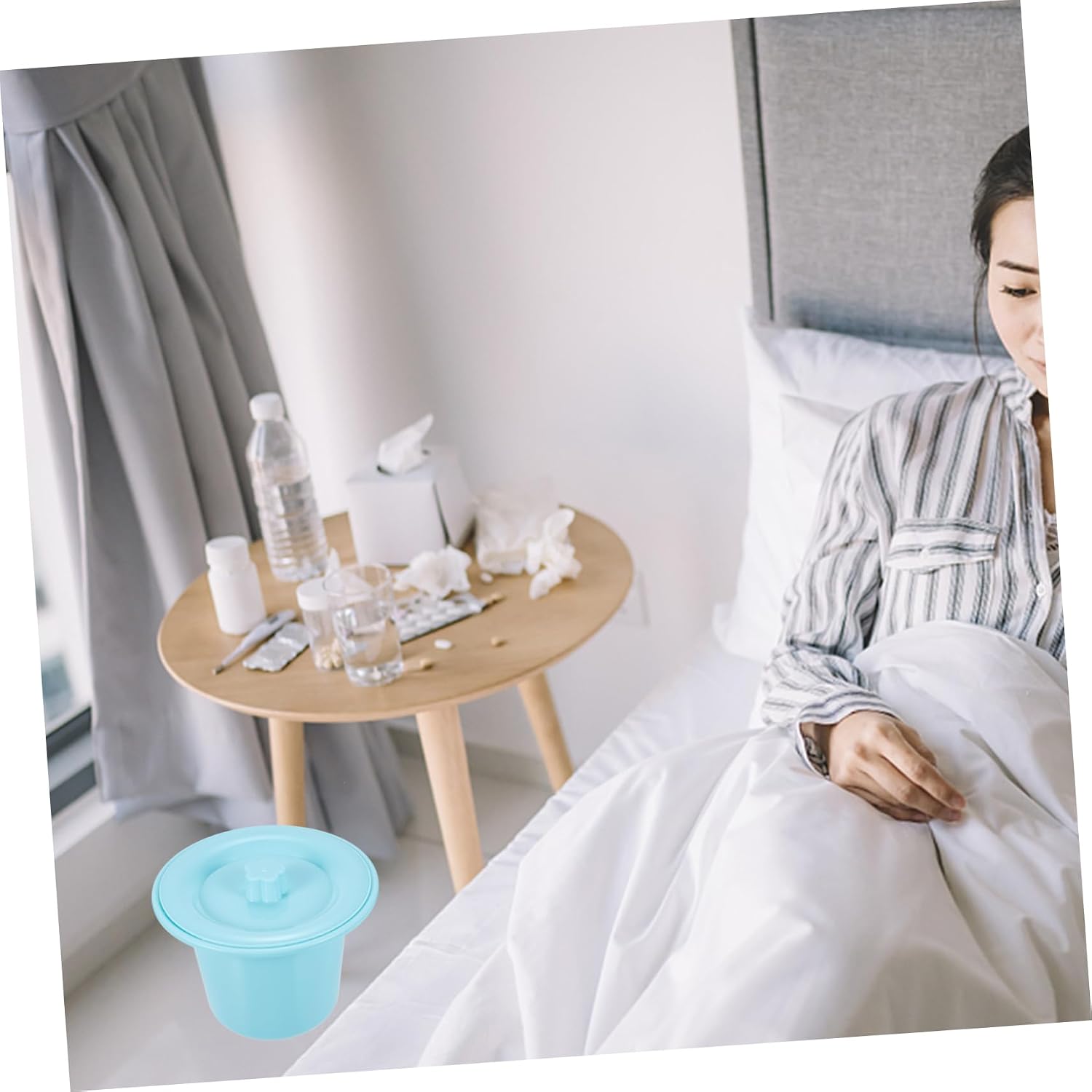 2pcs Household Urinal Pot Lid Thick Chamber Pot for Adults Boy Girl and Pregnant Women Lightweight Easy to Clean Spittoon for Home Use and Travel for Disabled and Elderly Care