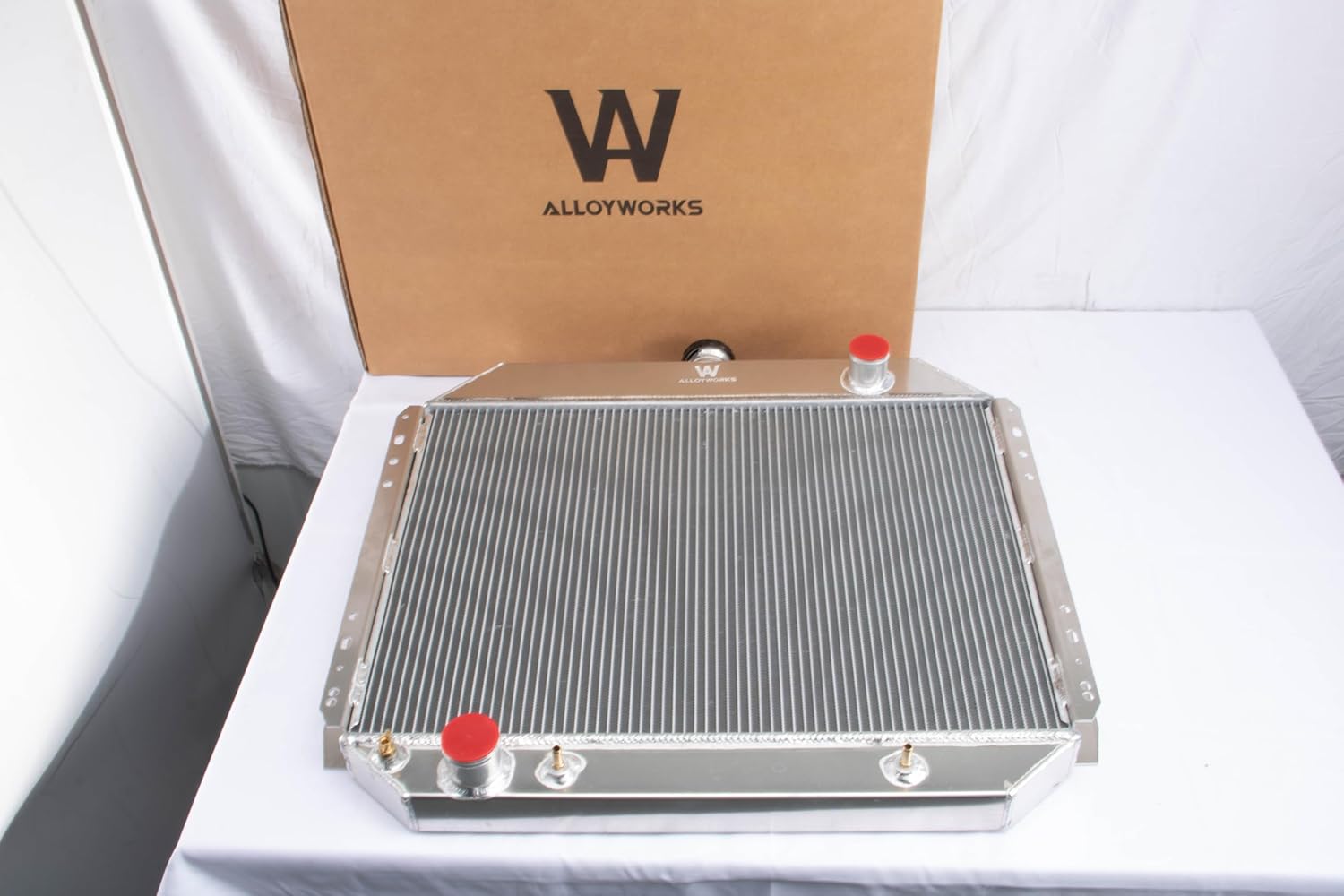 ALLOYWORKS 3 Row Aluminum Radiator for Ford Trucks F100 F150 F250 F350 1966-1979 / Bronco V8 1978-1979