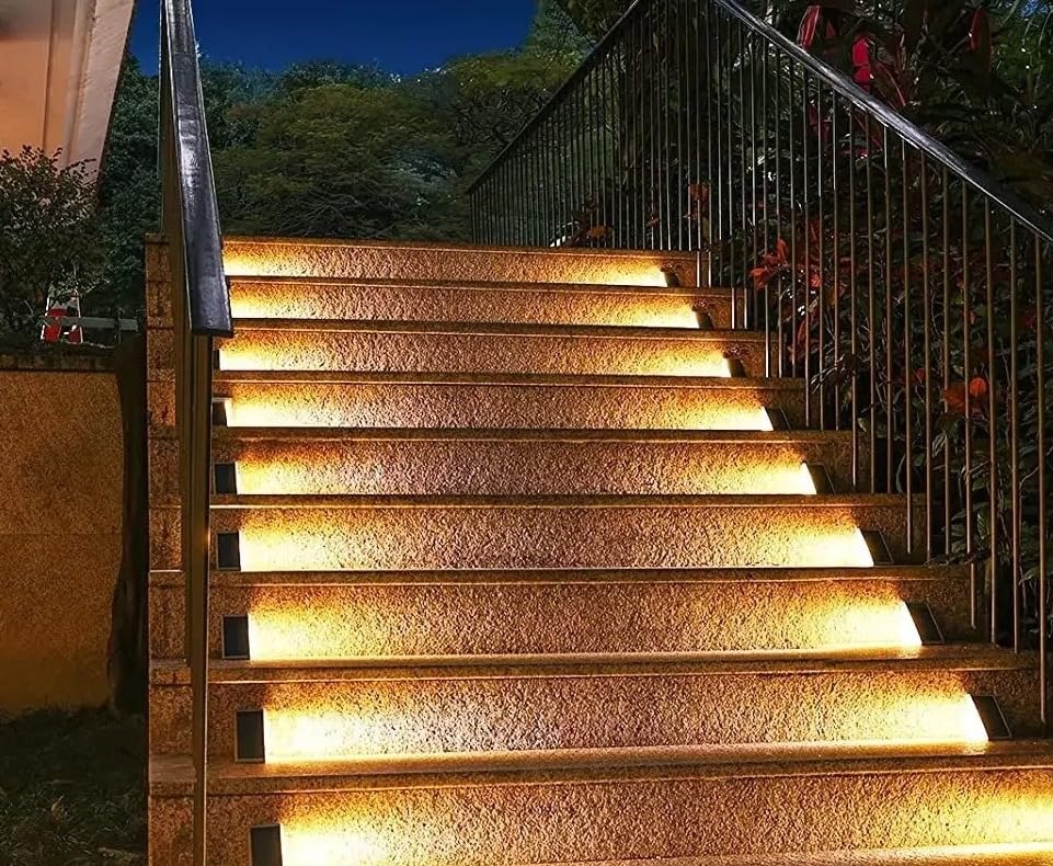 Lampes solaires pour escalier extérieur pour baliser le jardin et les marches - Lot de 4