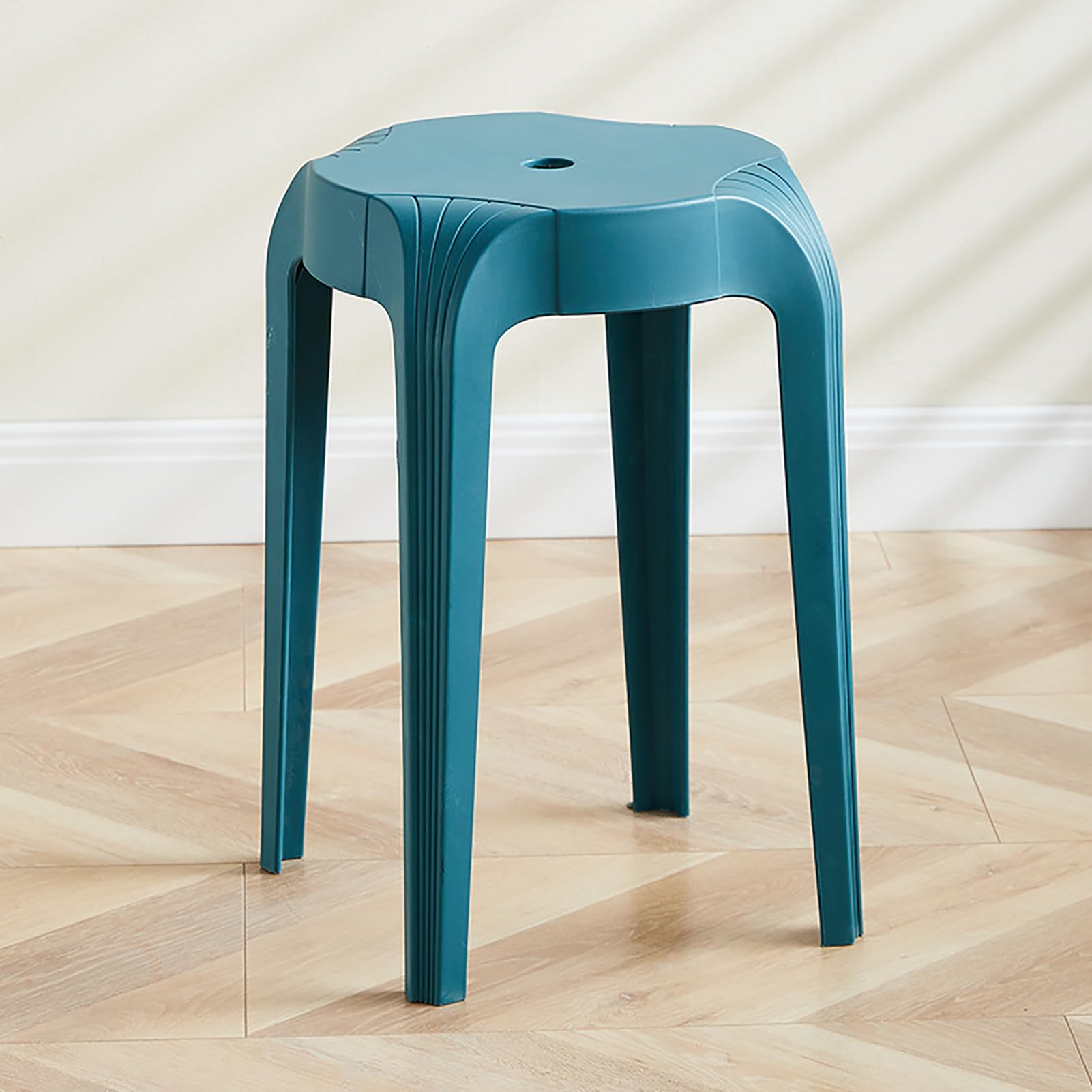 Chaises empilables colorées pour salle de classe et cuisine