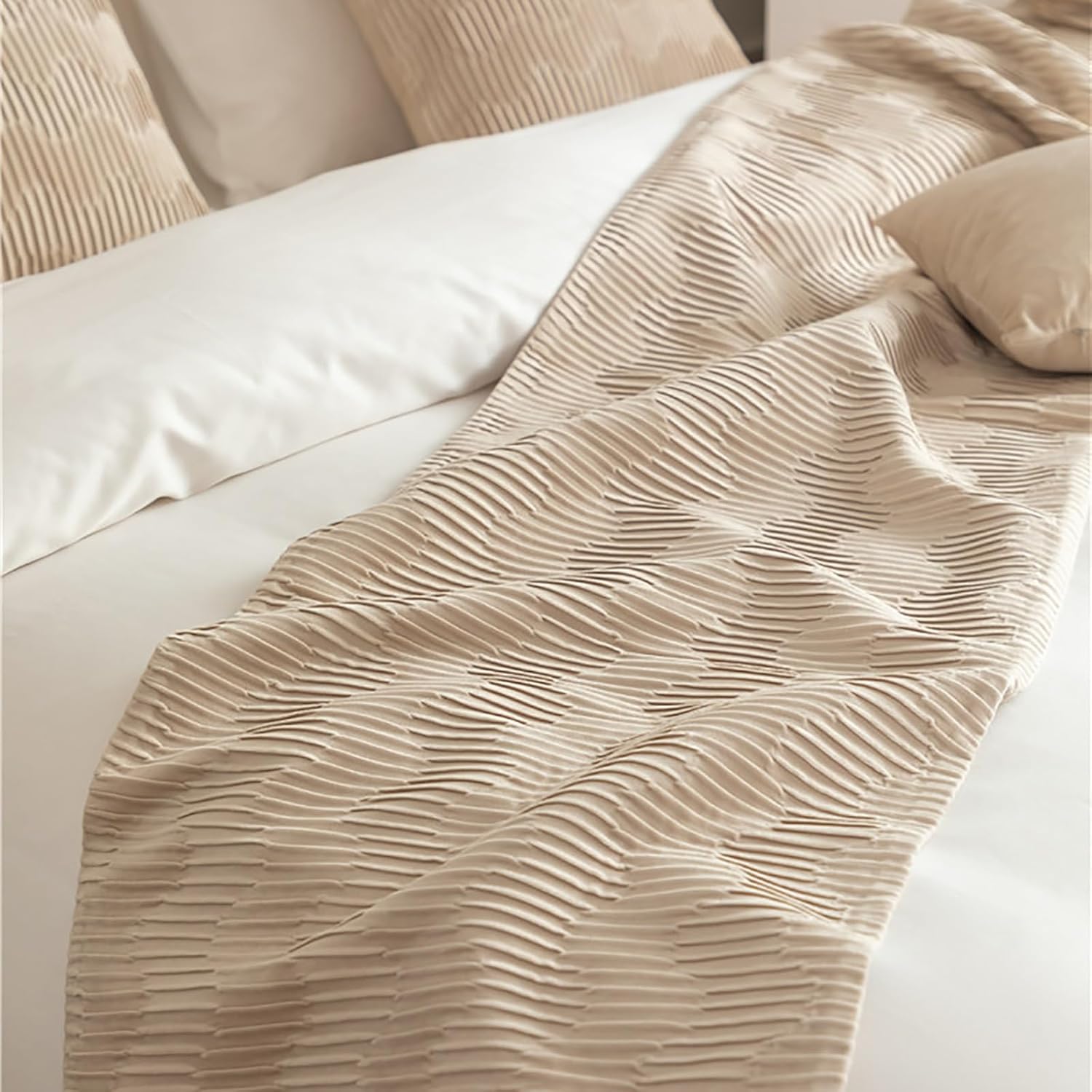 Bed Runners Scarf for Hotel Geometric Wave Pattern Decorative Accent Bedding Scarf Diamond Lattice Dutch Velvet for Homes and Guestrooms (Color : Beige, Size : 45 * 240cm for 2m Bed)