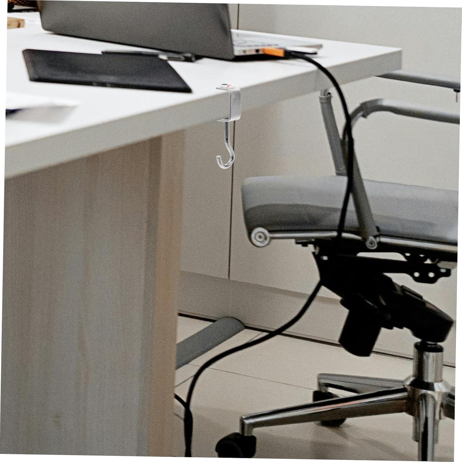 3pcs Desk Mount Hook for Handbags and Backpacks Easy Installation Clamp Design and Multi-Functional Bag Hanger for Home Office and School Use