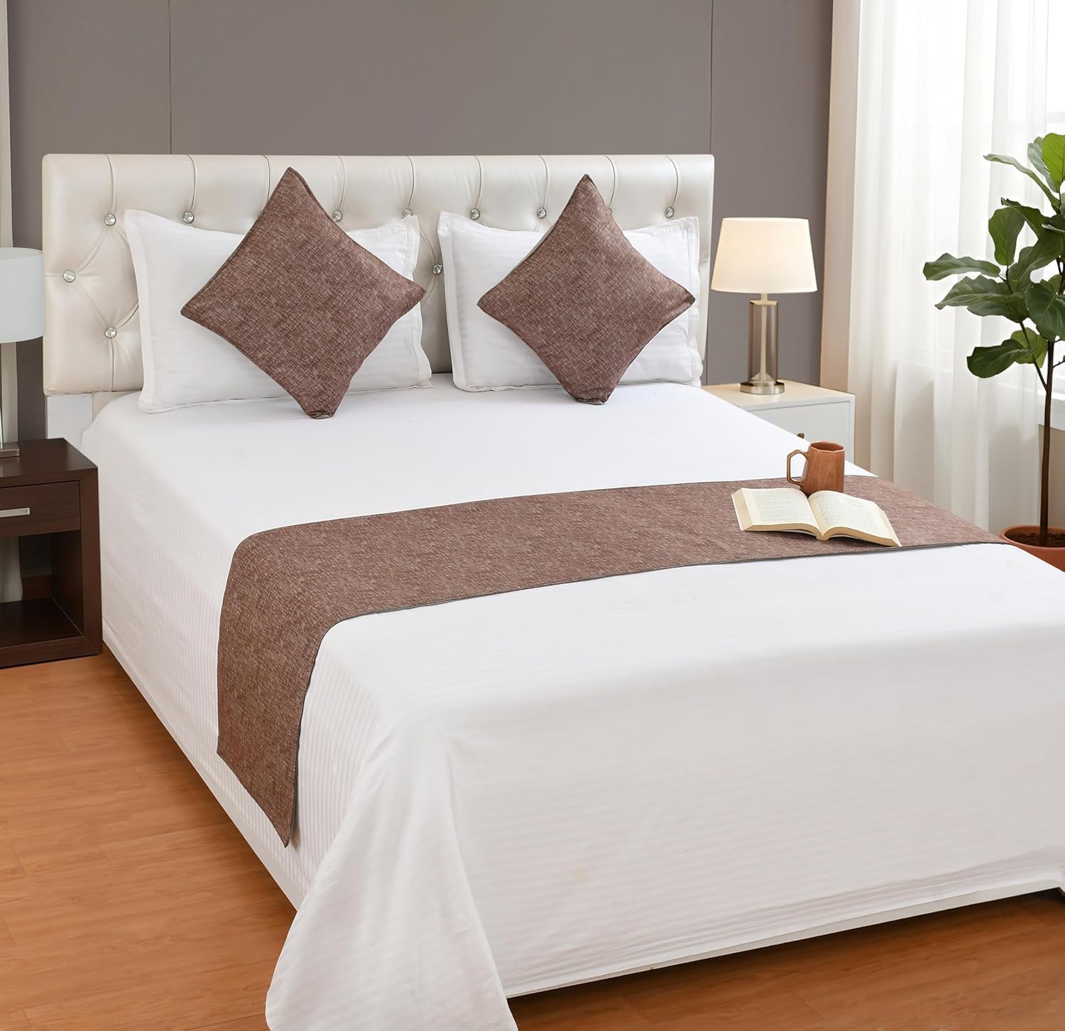 300 TC Jacquard Bed Runner Set with Matching Cushion Covers (Coffee)-image-24
