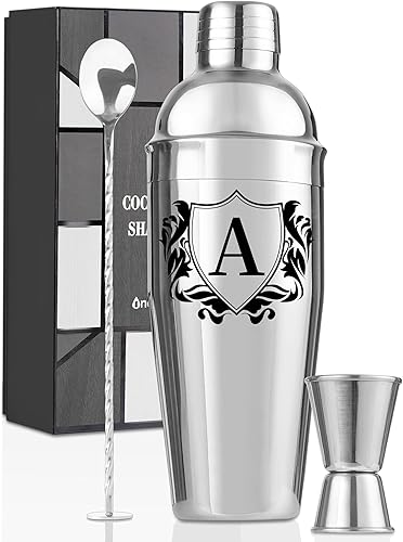 Onebttl Juego de coctelera de bar, regalos con iniciales, mezclador de bebidas de 24 onzas con jigger y cuchara medidora, herramientas de barra de