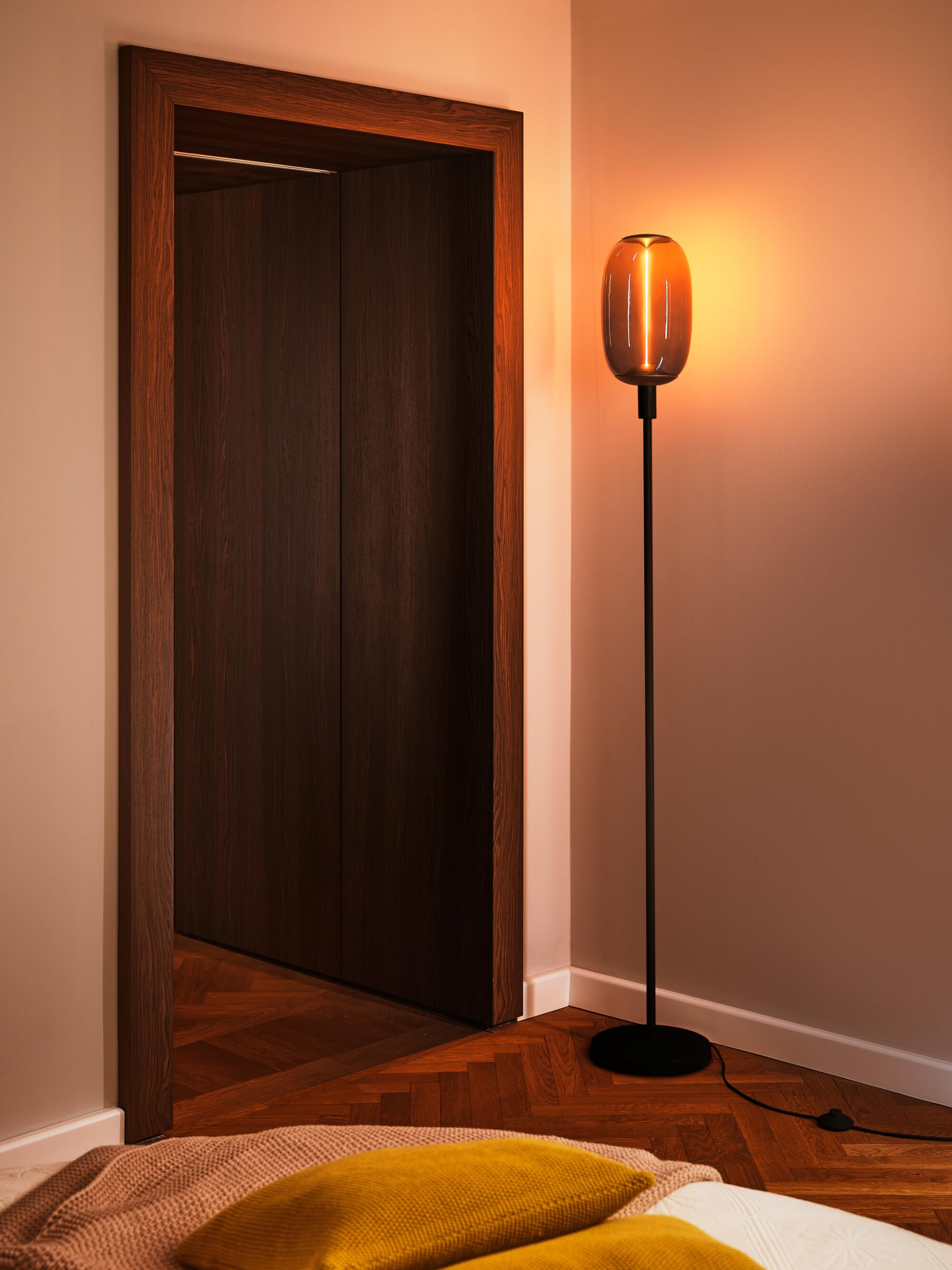 LEDVANCE Dekoracyjna lampa podłogowa z oprawką E27, krótka podstawa (wysokość 78 cm), ciemnoszara, z kablem zasilającym o długości 1,8 m, idealnie dopasowana lampa LED OSRAM 1906 dostępna osobno