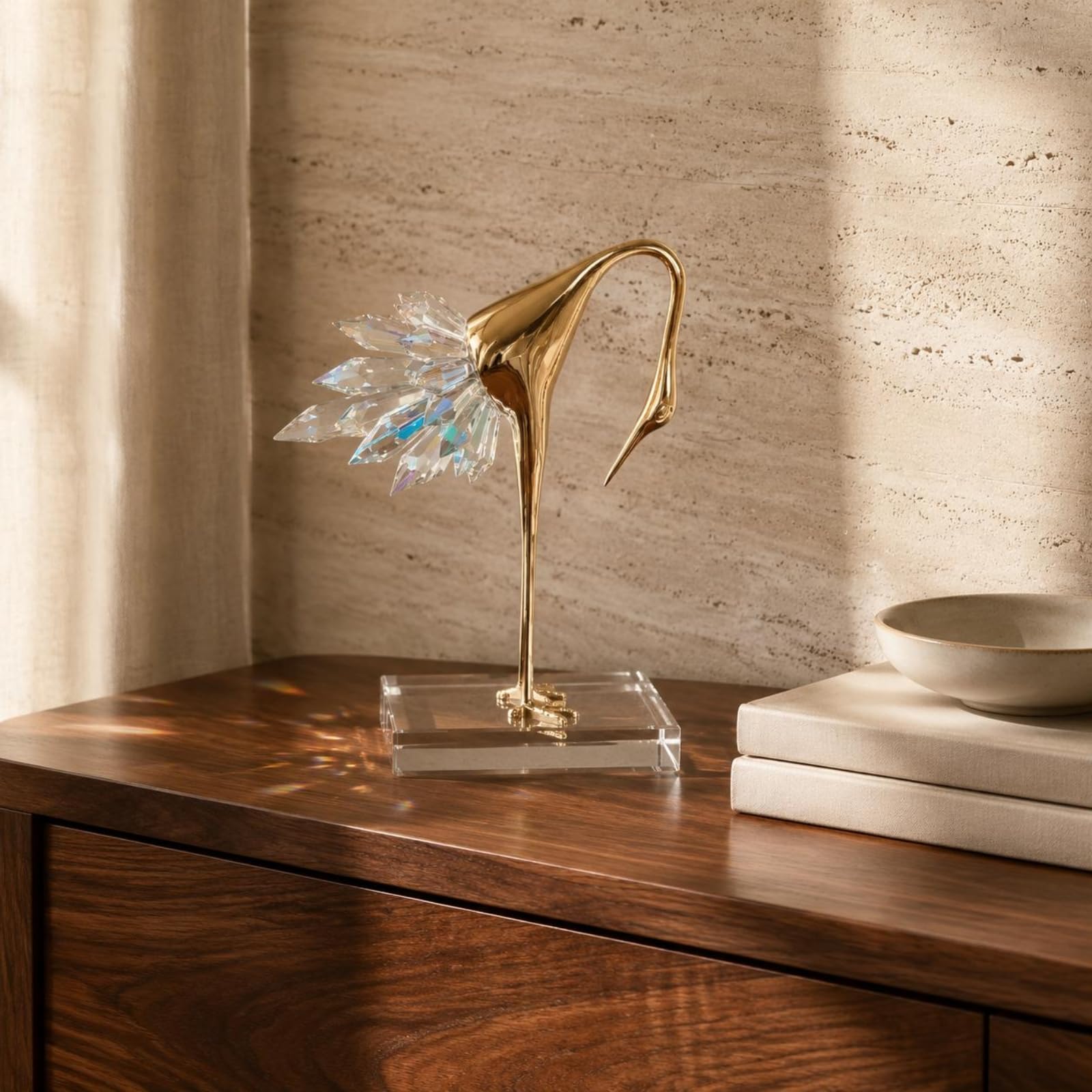Statuetta Femminile Minimalista, Figura Di Ballerina In Ottone Con Entrambe Le Mani Sollevate
