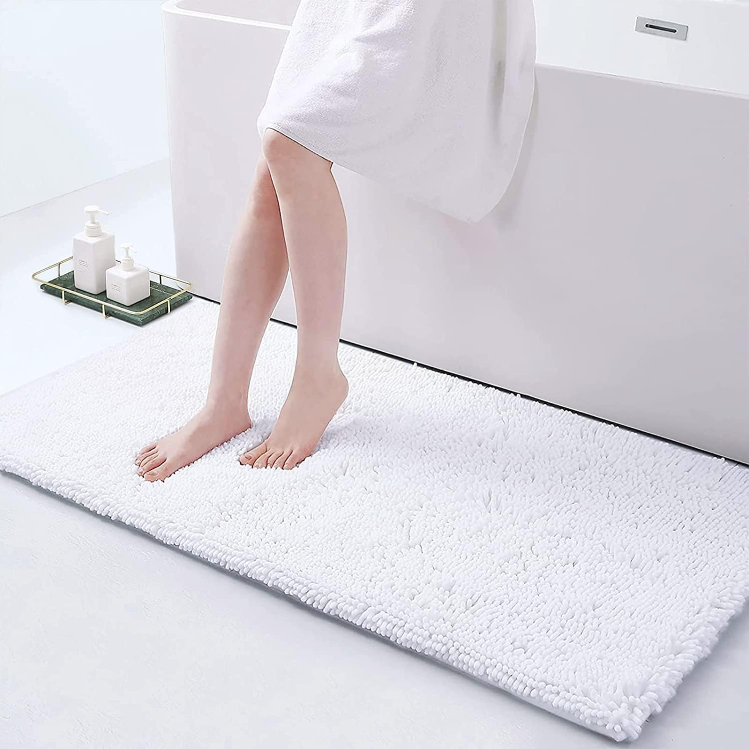 smiry Luxury Chenille Bath Rug, Extra Soft and Absorbent Shaggy Bathroom Mat Rugs, Machine Washable, Non-Slip Plush Carpet Runner for Tub, Shower, and Bath Room (47''x20'', White)