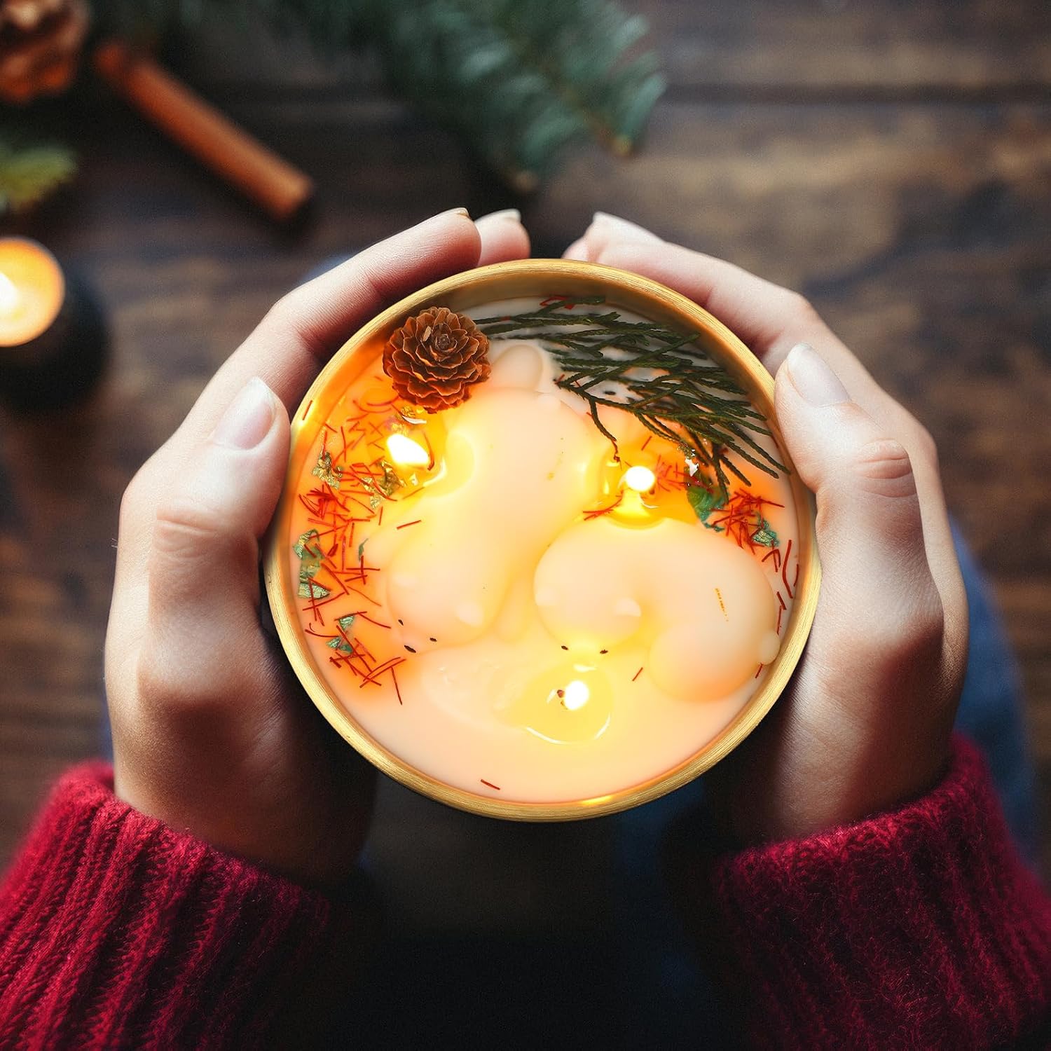 Nuanchu Christmas Bear Candle Pine Scented Candle Gift Polar Bear Soy Wax 14oz Christmas Winter Decor for Table Decor Holiday Rustic Farmhouse Party Supplies