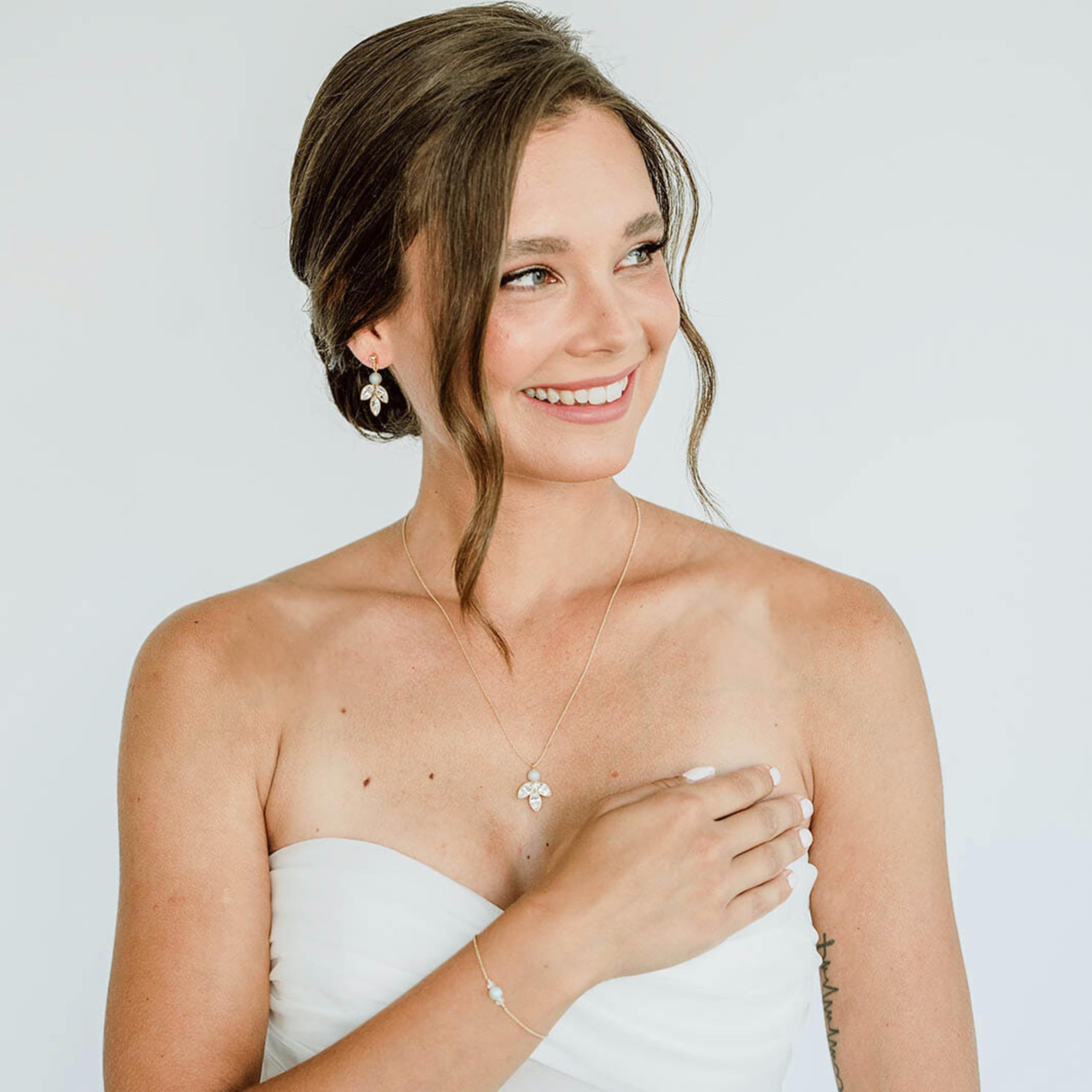 Schmuck Damen Zirkonia und Perlen Hochzeit – premium 925 Silber Schmuckset & Ohrringe Braut – hochwertiger Brautschmuck Perlen – Schmuckset gold Braut – Brautohrringe - Geschenk
