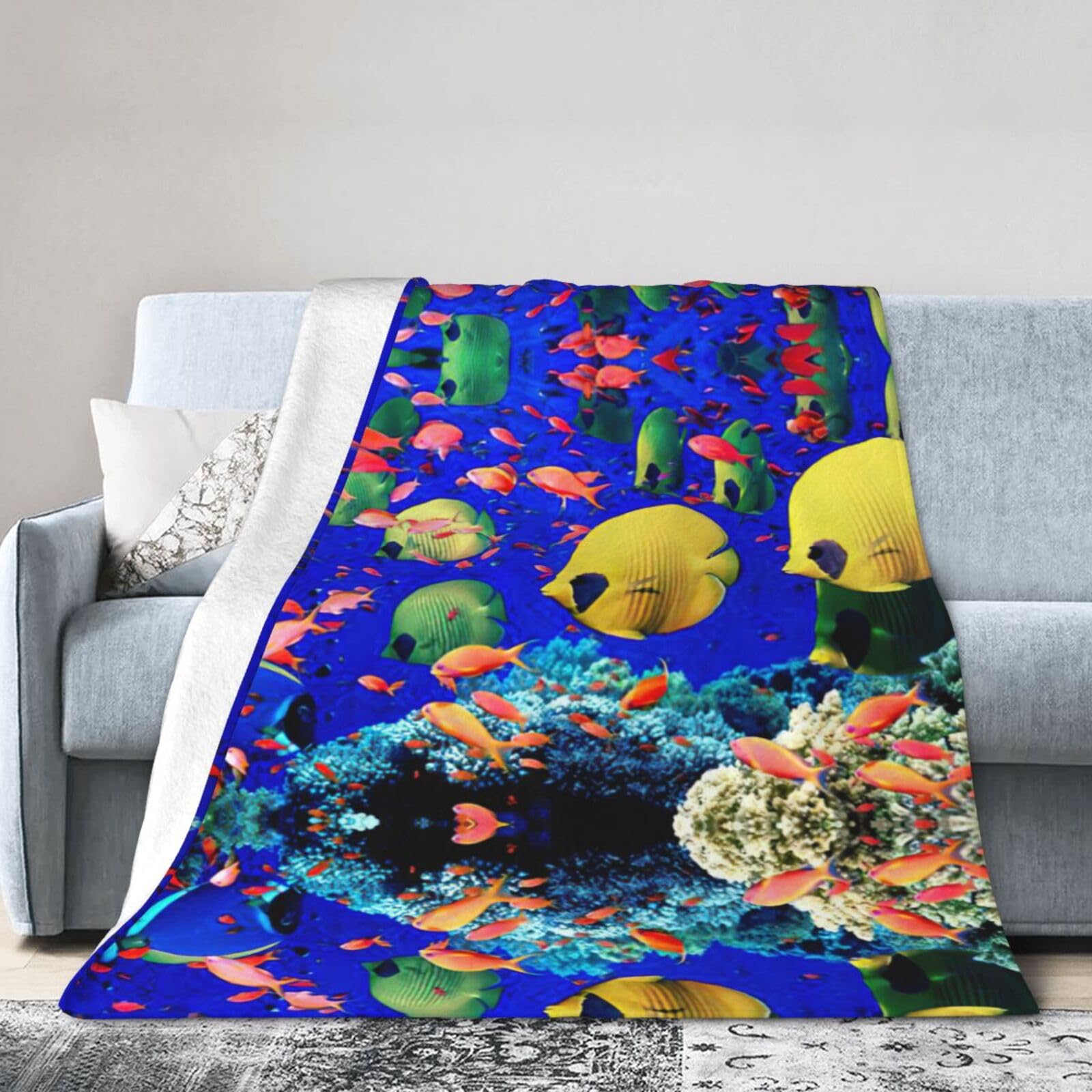 Uusnwaa Soft Cosy Fleece Warm Throw Sea Fishes Print Blanket