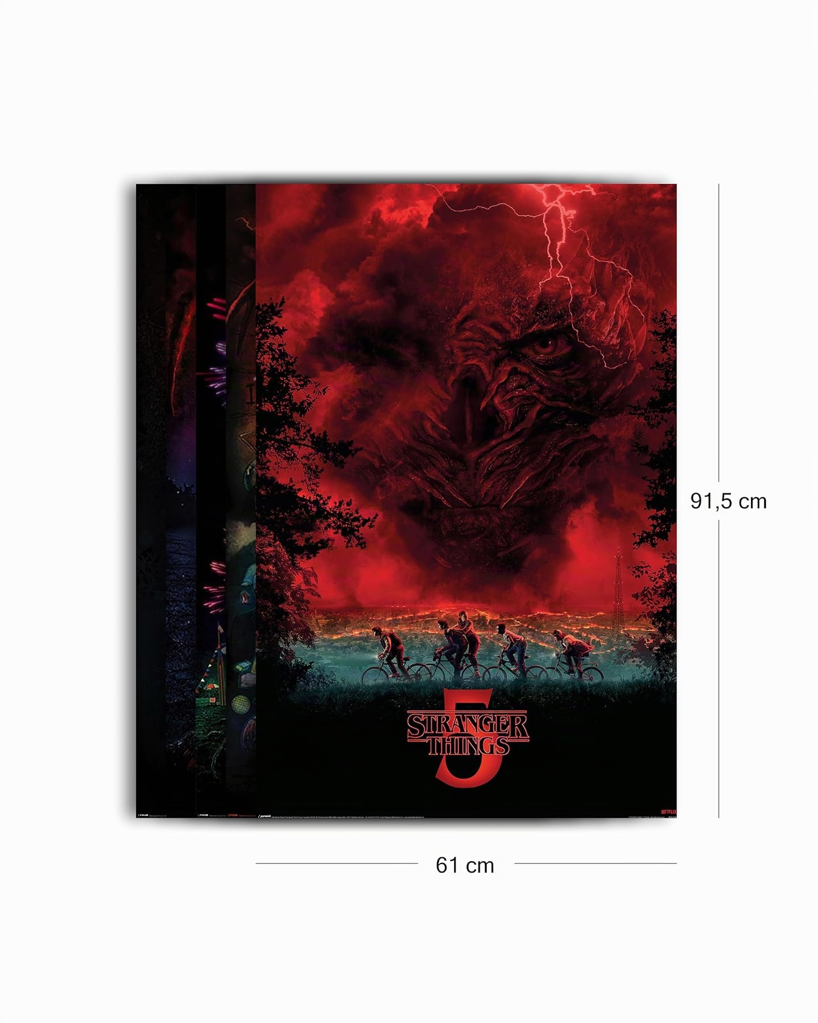 Pyramid International Stranger Things Poster-Set (5 Motive) – Plakate Staffeln 1–5 – je 61 × 91,5 cm – Retro-Look für Nerd-Wall, Gaming-Room & Home-Cinema