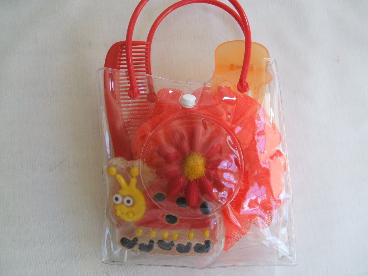 Red Lady Bug Bath Set