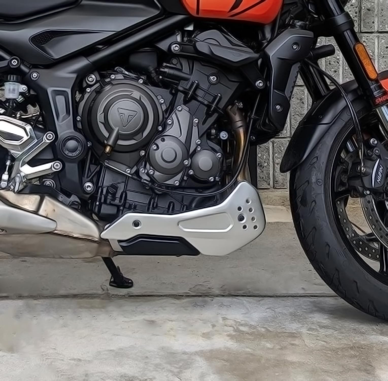 Motor Spoiler para Trident 660 2021 2022 2023 2024 2025 Carenado Inferior de protección Panza (Titanio)