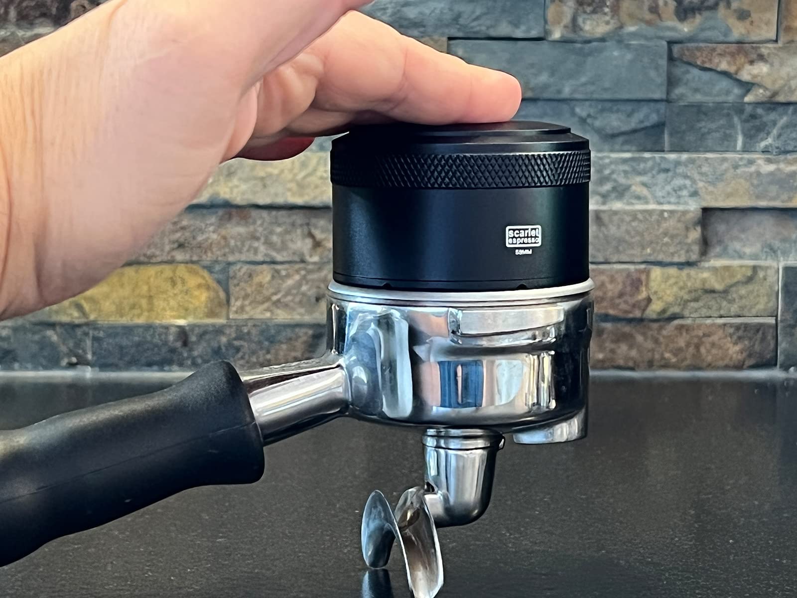 Tamper "Grande Livello" con orientamento automatico, 100% polvere di caffè dritta (nero, 51 mm)