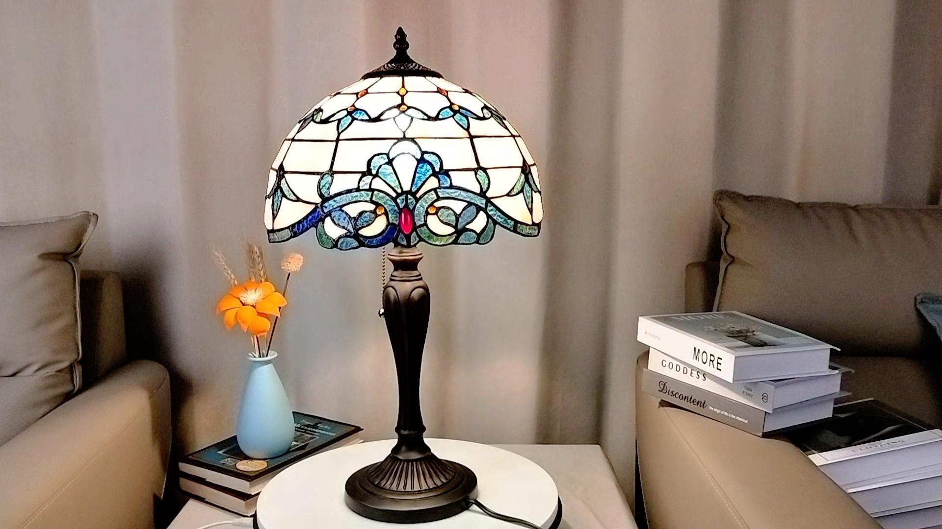 Image of TL0003 Tiffany Table Lamp Blue Baroque
