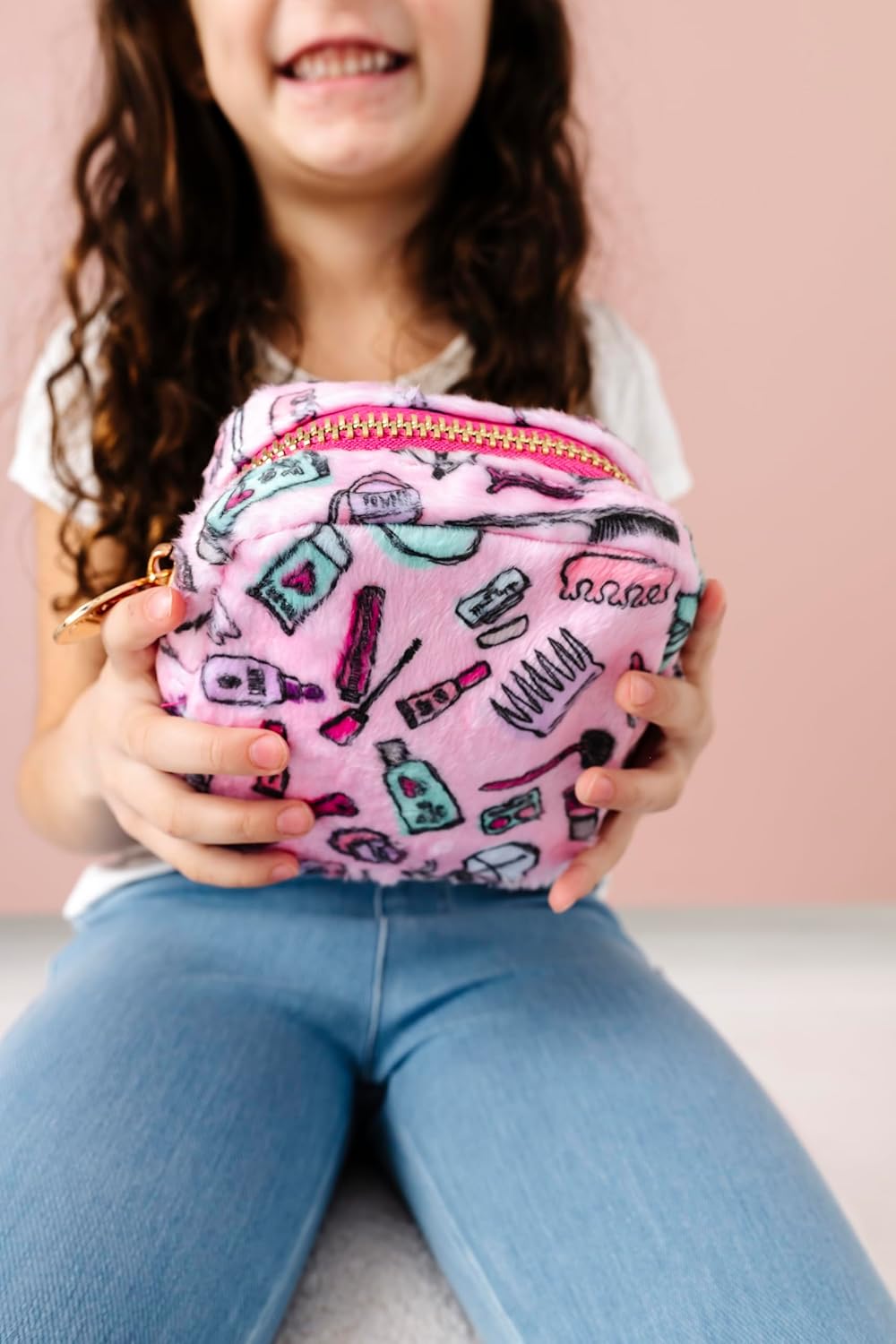 Small Plush Pouch - Makeup Pattern – Size 5” L x 5” H” x 2” D