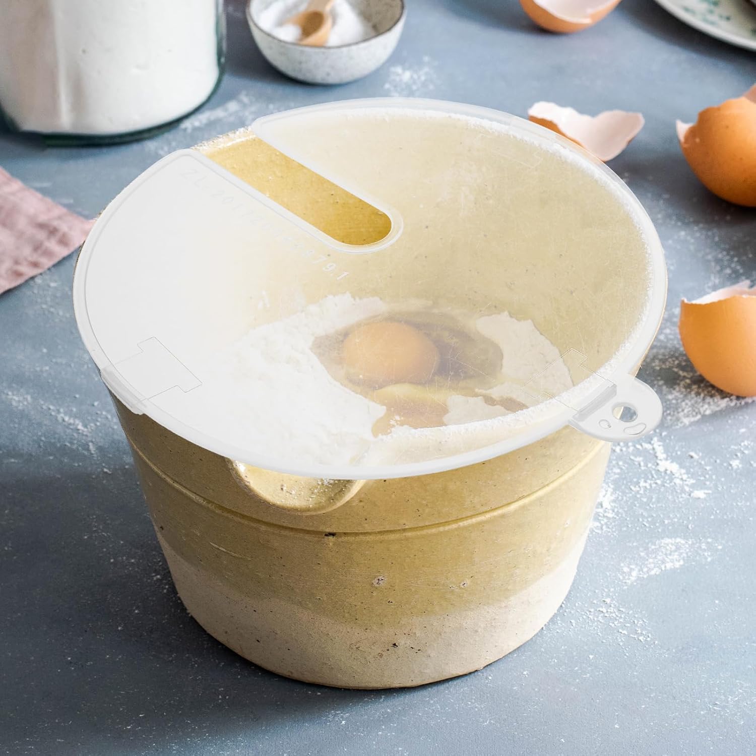 Hand Mixer Splatter Guard 2pcs Whisk Splash Cover Plastic Baking Splash Screen Whisk Mixing Bowl Splatter Lid Oven Splatter Guard Grease Screen for Kitchen