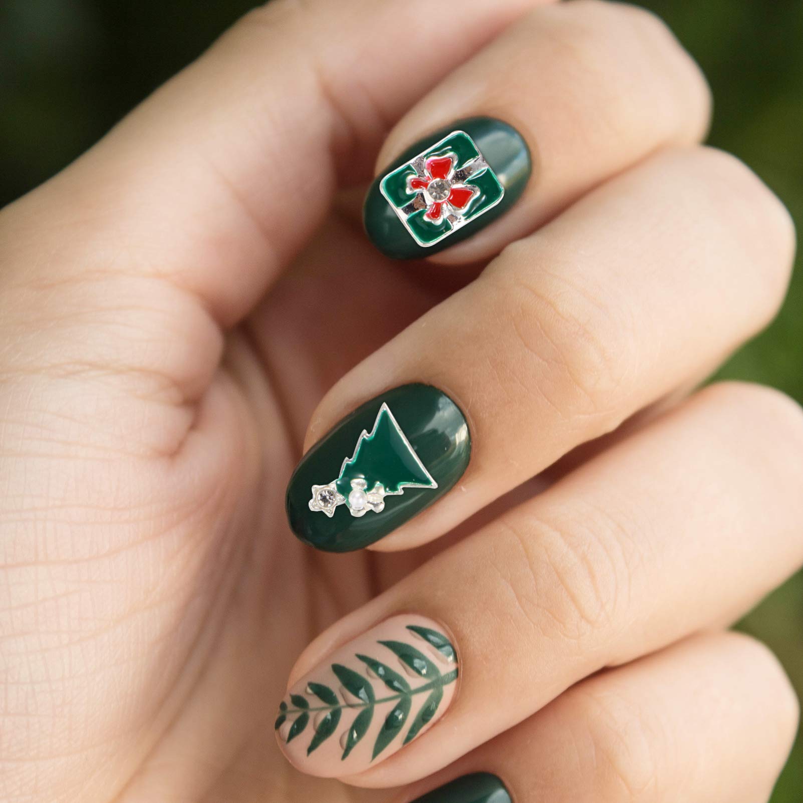 Healeved 3 Set Manicure In Lega Natalizia Ciondoli Per Unghie In Oro Glitter Perline Gioielli Per Unghie Nail Art Natalizia Paillettes Adesivi Per Unghie 3D Adesivi Con 2 scatole*3
