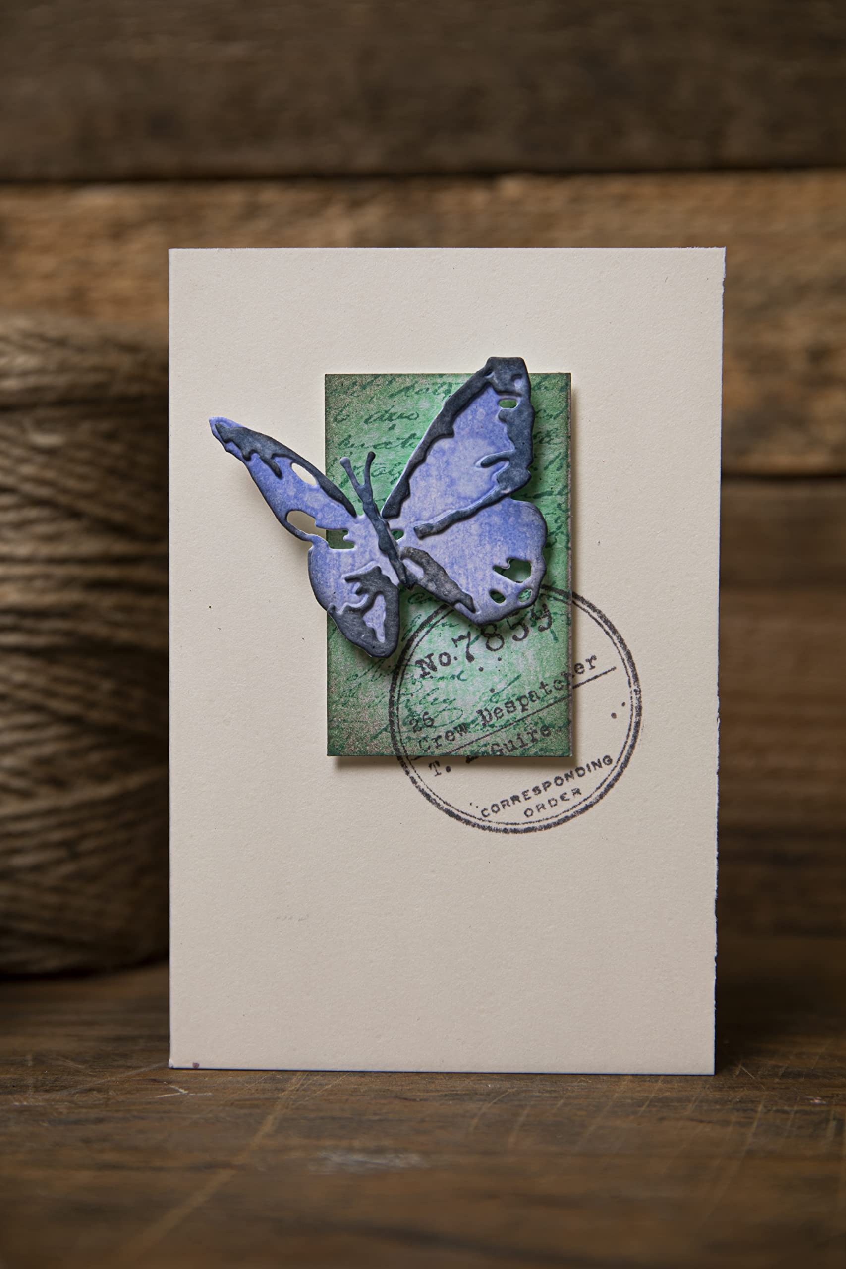 Gabarit d'estampe Sizzix Thinlits « Scribbly Butterfly by Tim Holtz » | Loisirs créatifs VBS