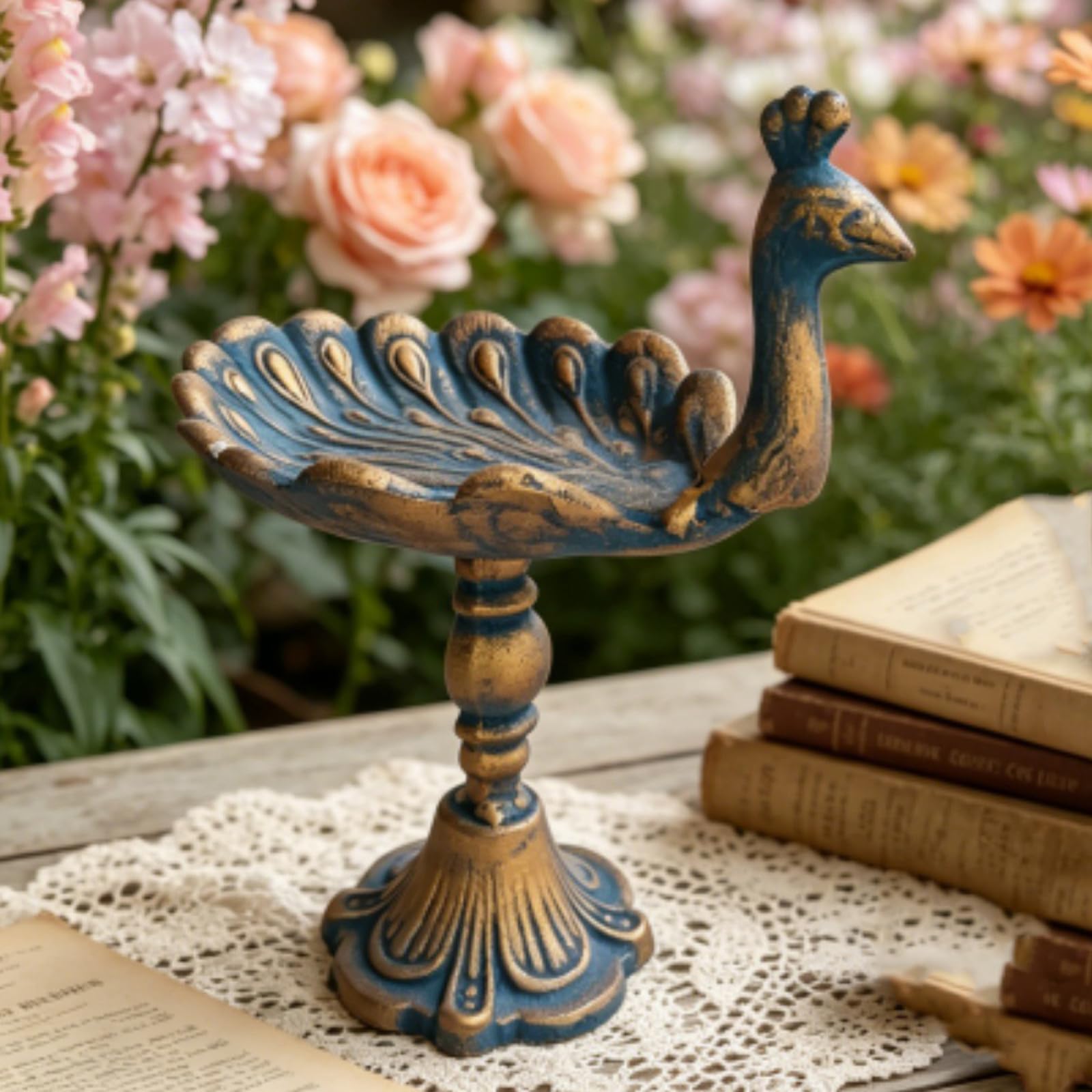 Vogelhalter für den Garten, Gusseisen, Vintage-Futterstation inspirierter Akzent für Terrasse, Hof, Tisch-Display mit Sockel, Ständer, Vogeltablett, antikes Dekor, Innenhof-Ornament-Regal