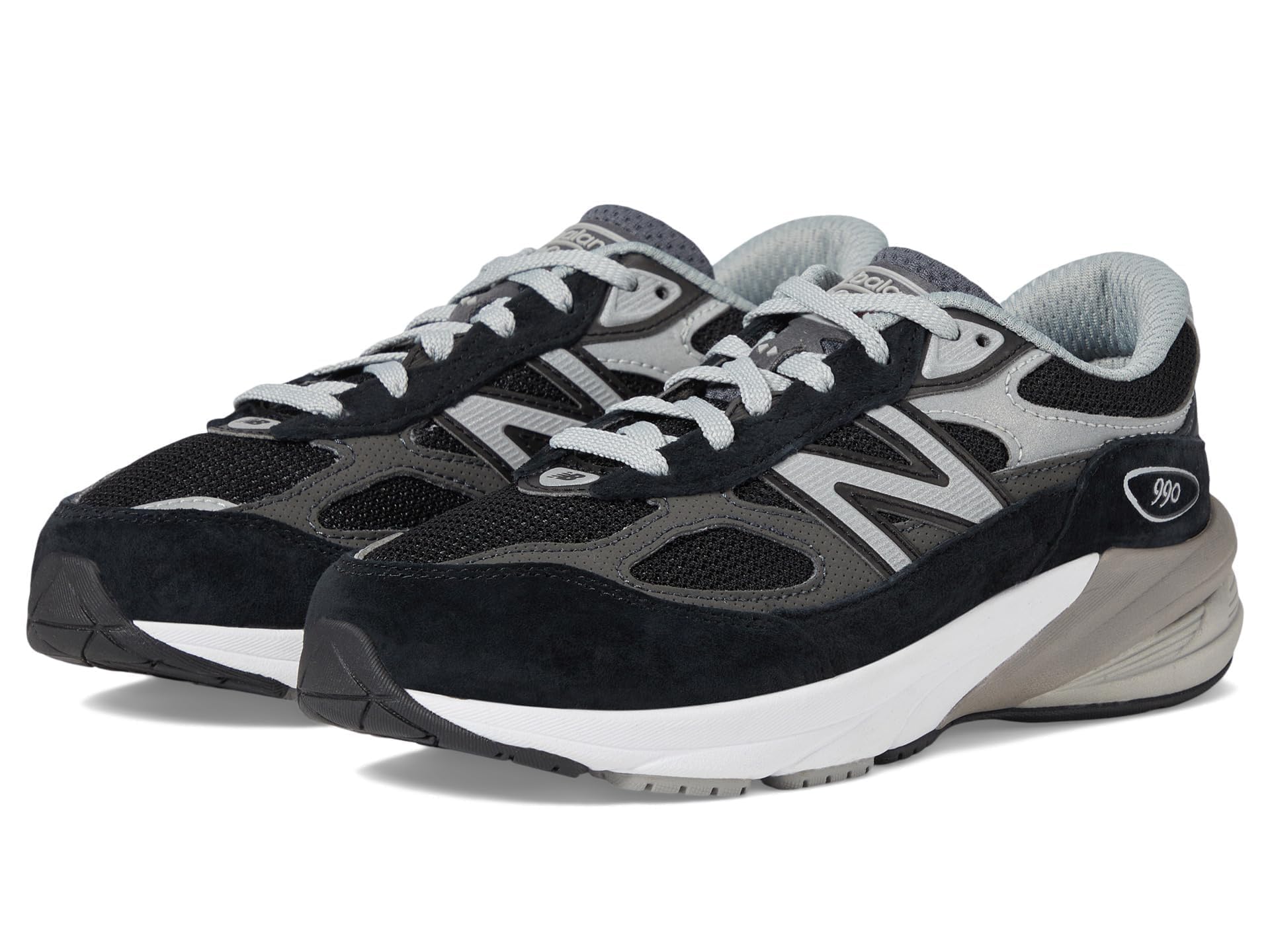 New Balance Baby Boys 990 V6 Lace-up Sneaker, Black/Silver, 3 Infant