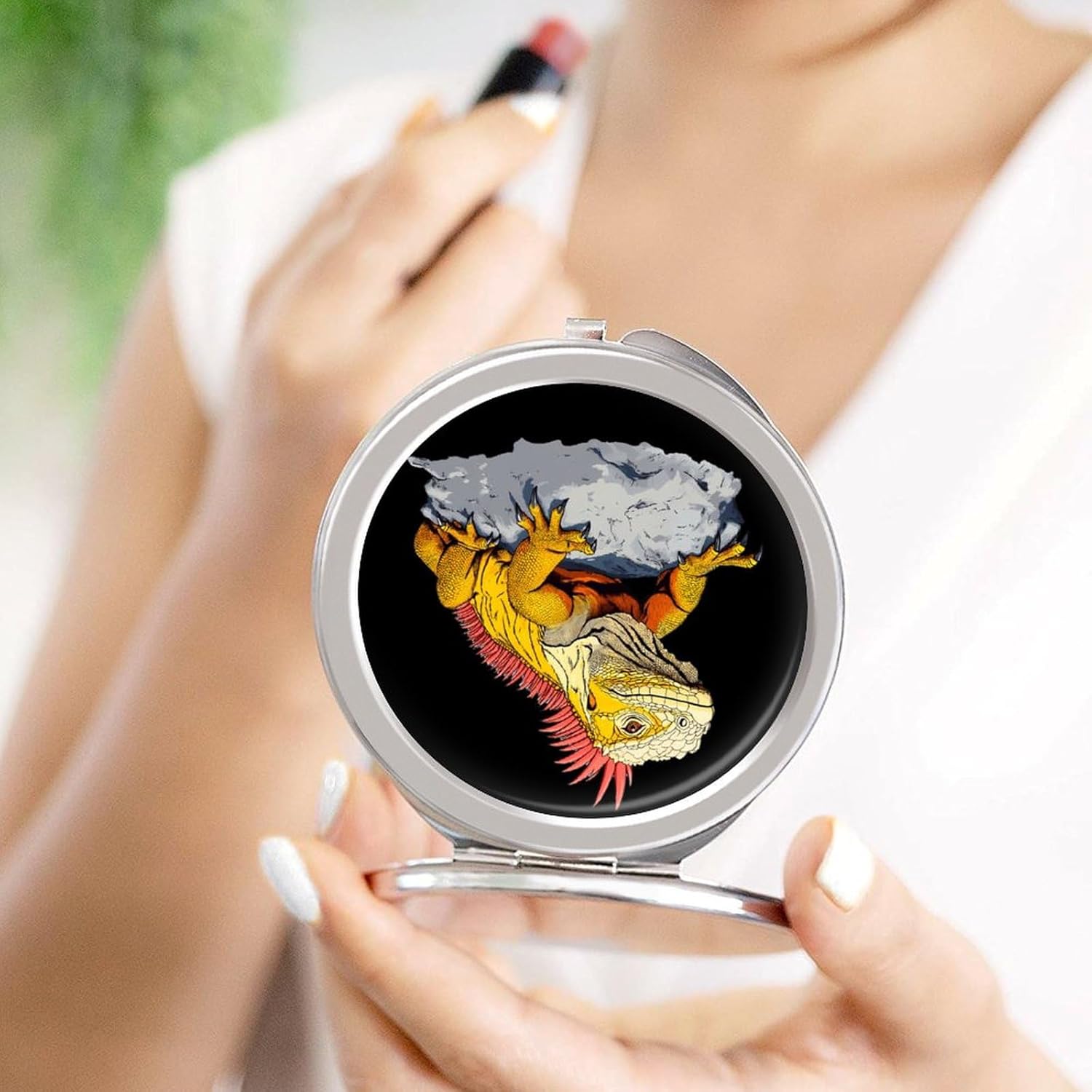Bearded Dragon Lizard Animal Compact Makeup Mirror Mini Foldable Cosmetic Mirror Portable Travel Mirror for Purse Pocket
