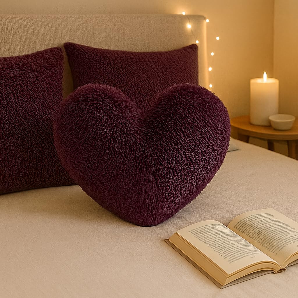Bella Nights Teddy Cuddles 3D Heart Shaped Fleece Cushion – Soft Warm & Cozy Filled Pillow – 100% Polyester Teddy Bear Fleece – Comfortable Home Decor Cushion – 38 x 38cm (Plum)