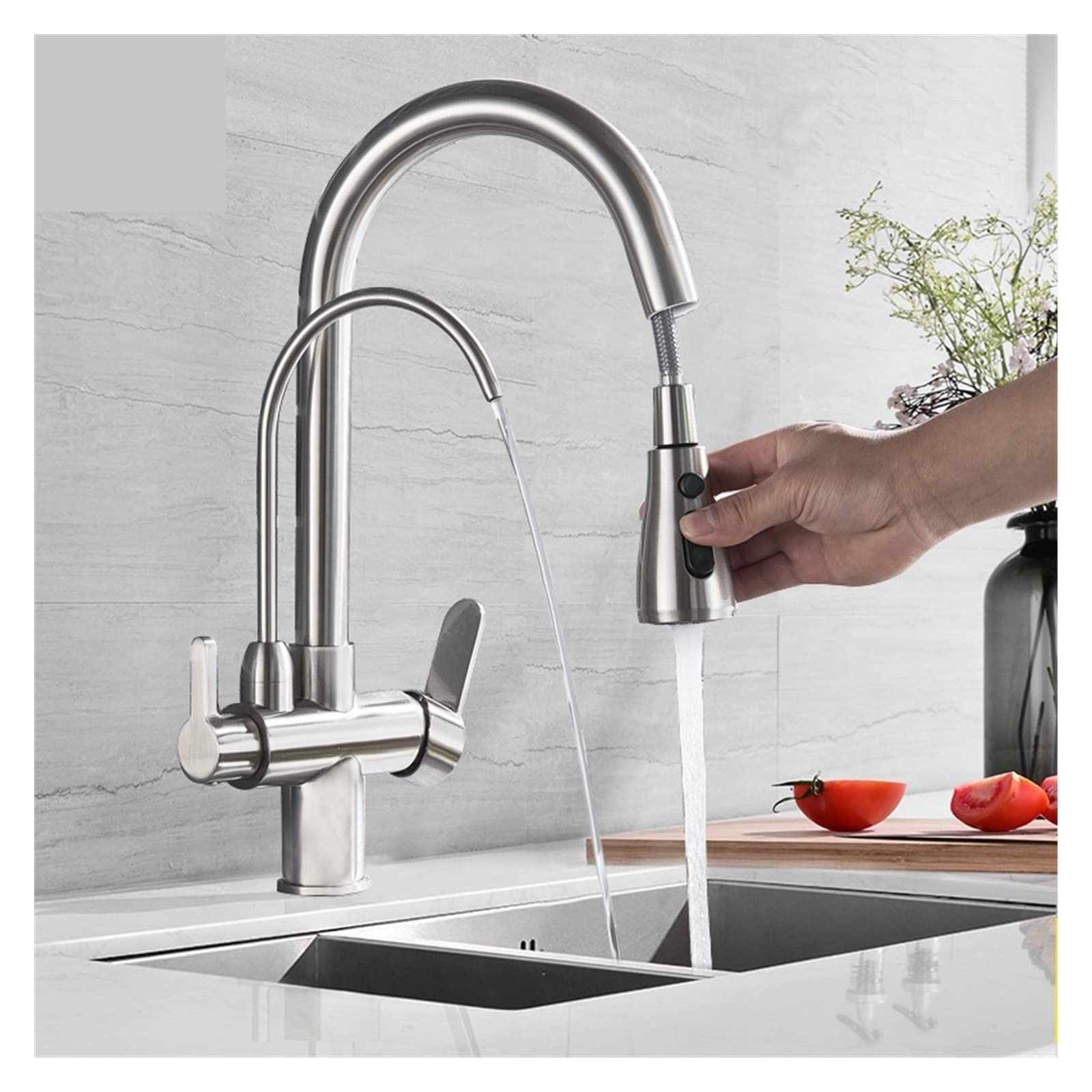 Hochleistungs-Küchenarmatur mit Wasserfilter, Zwei Griffen, 360°-Drehung und verchromter Oberfläche für einfache Wasserreinigung und verbesserte Filtration.