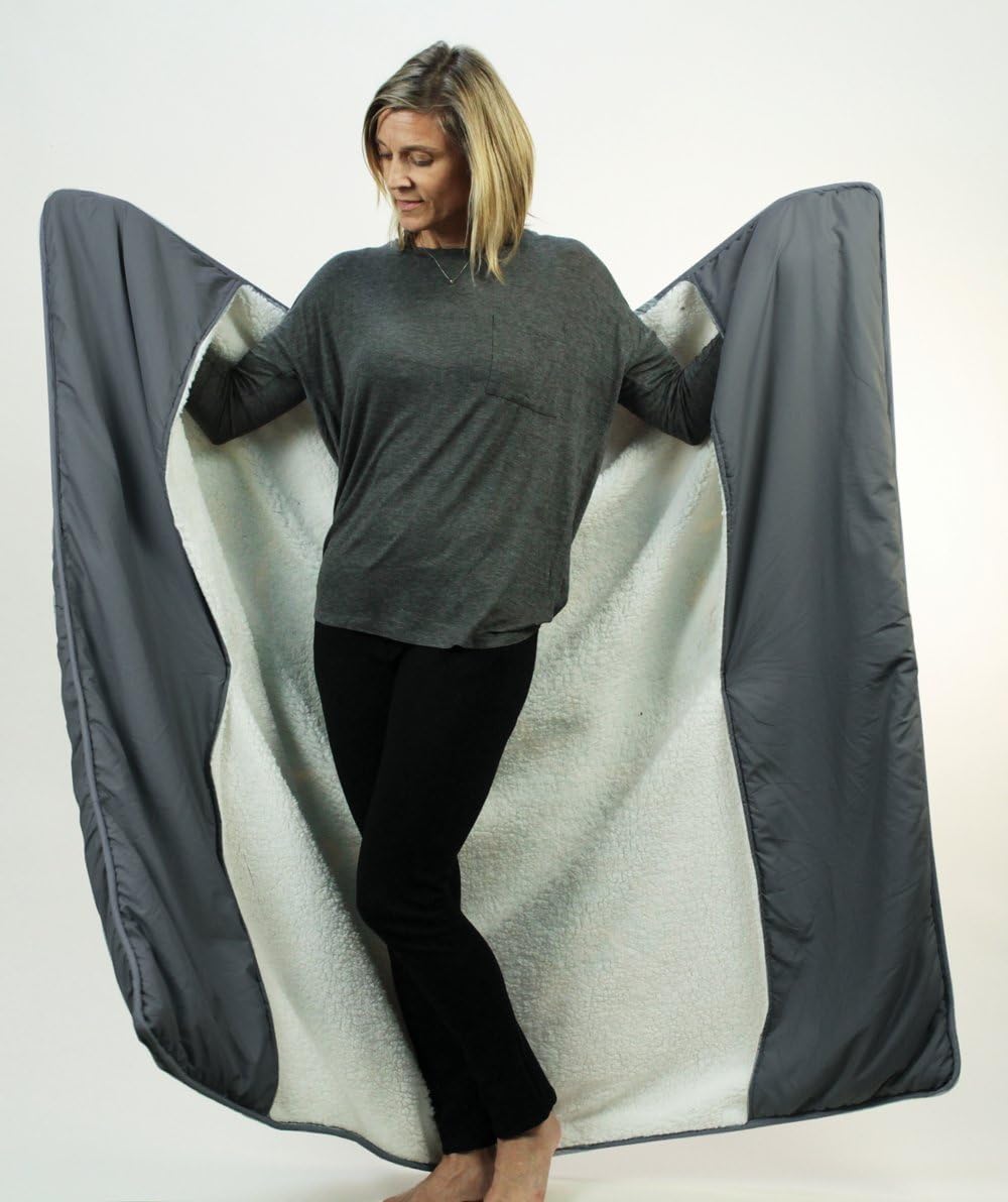 PILLOWTALK HUGGME THROW BLANKETS Home & Kitchen