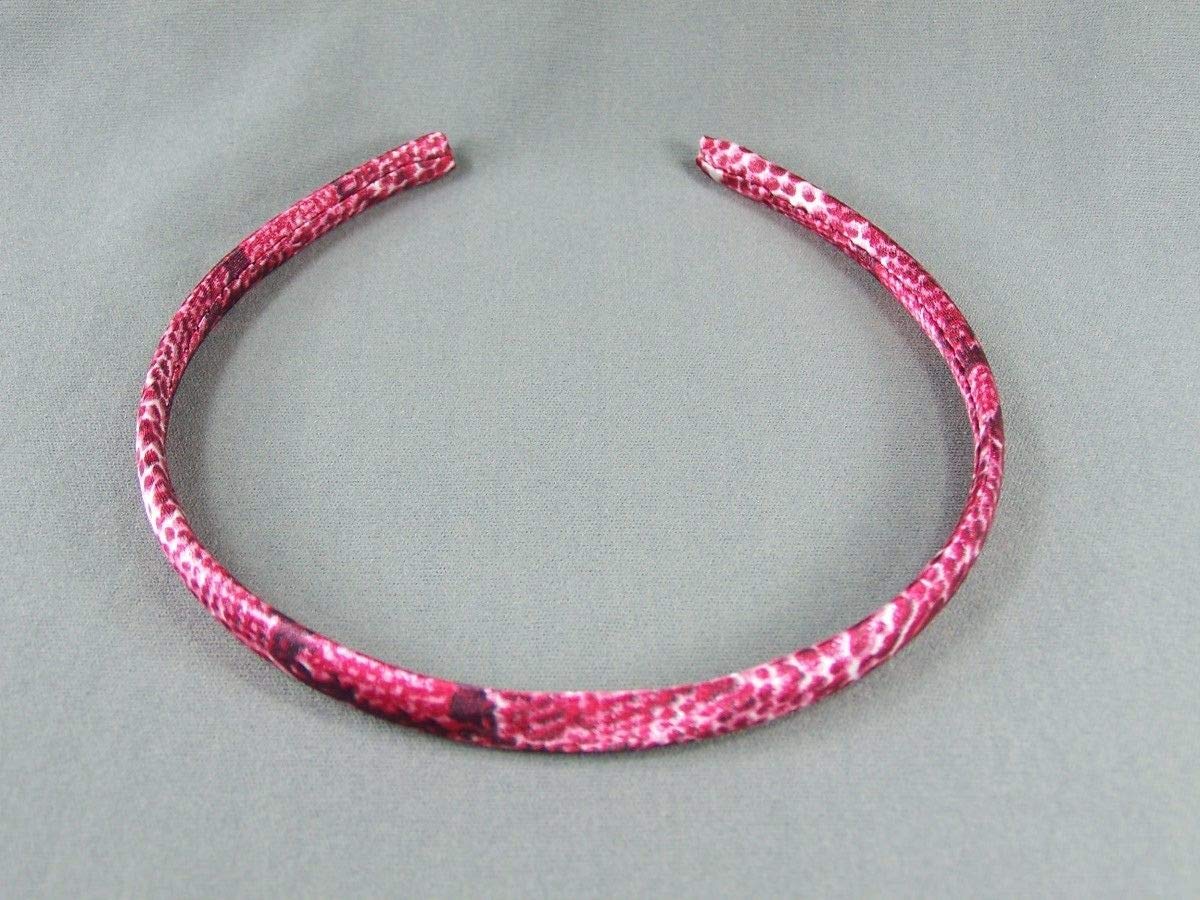 Amazon.com : Red Black White Snake Skin Lizard Print Satin Thin Skinny ...
