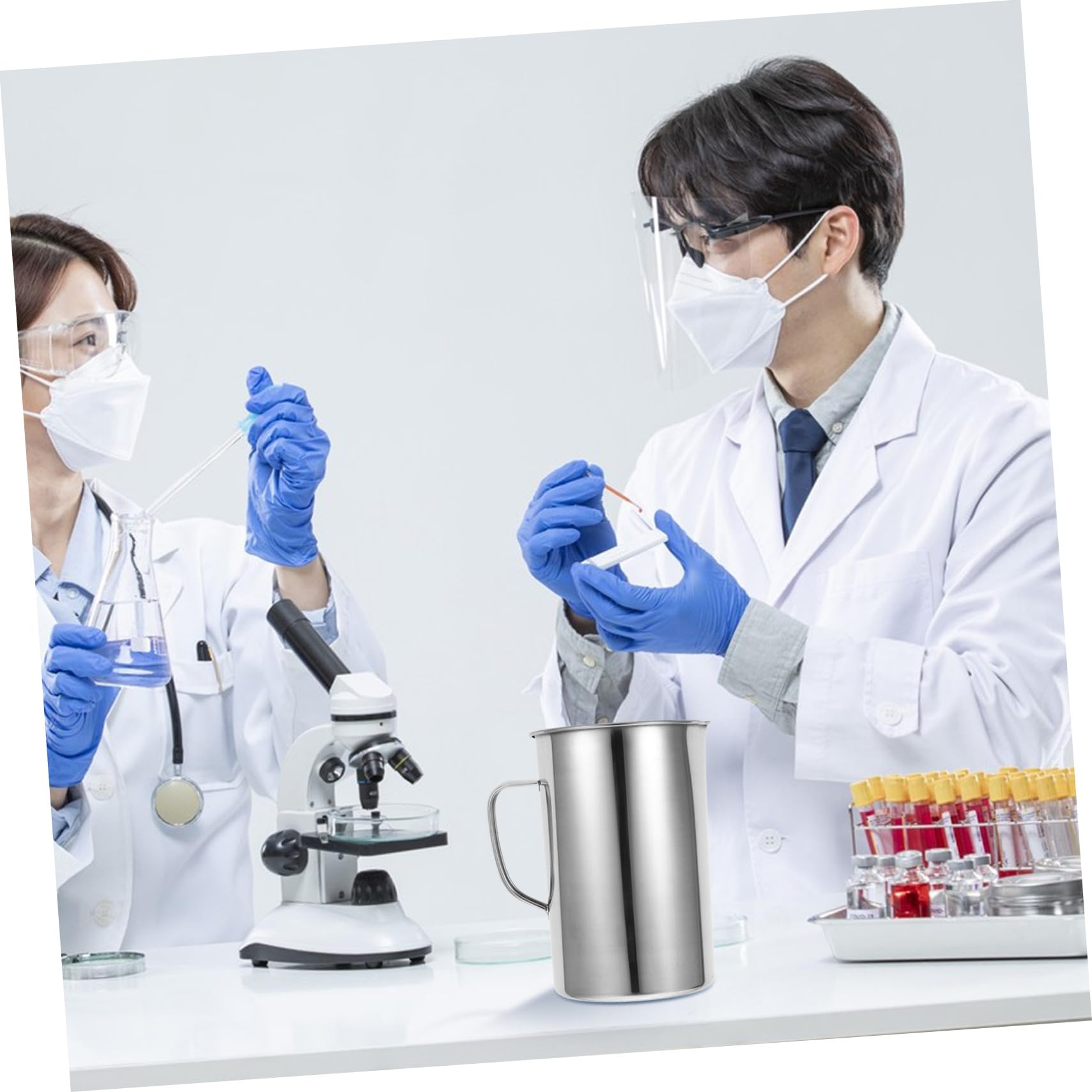 VICASKY Misurino Graduato in Acciaio Inox 2000 Ml con Manico, Beccuccio e Scala per Cottura al Forno e Uso Scientifico, Facile da Pulire