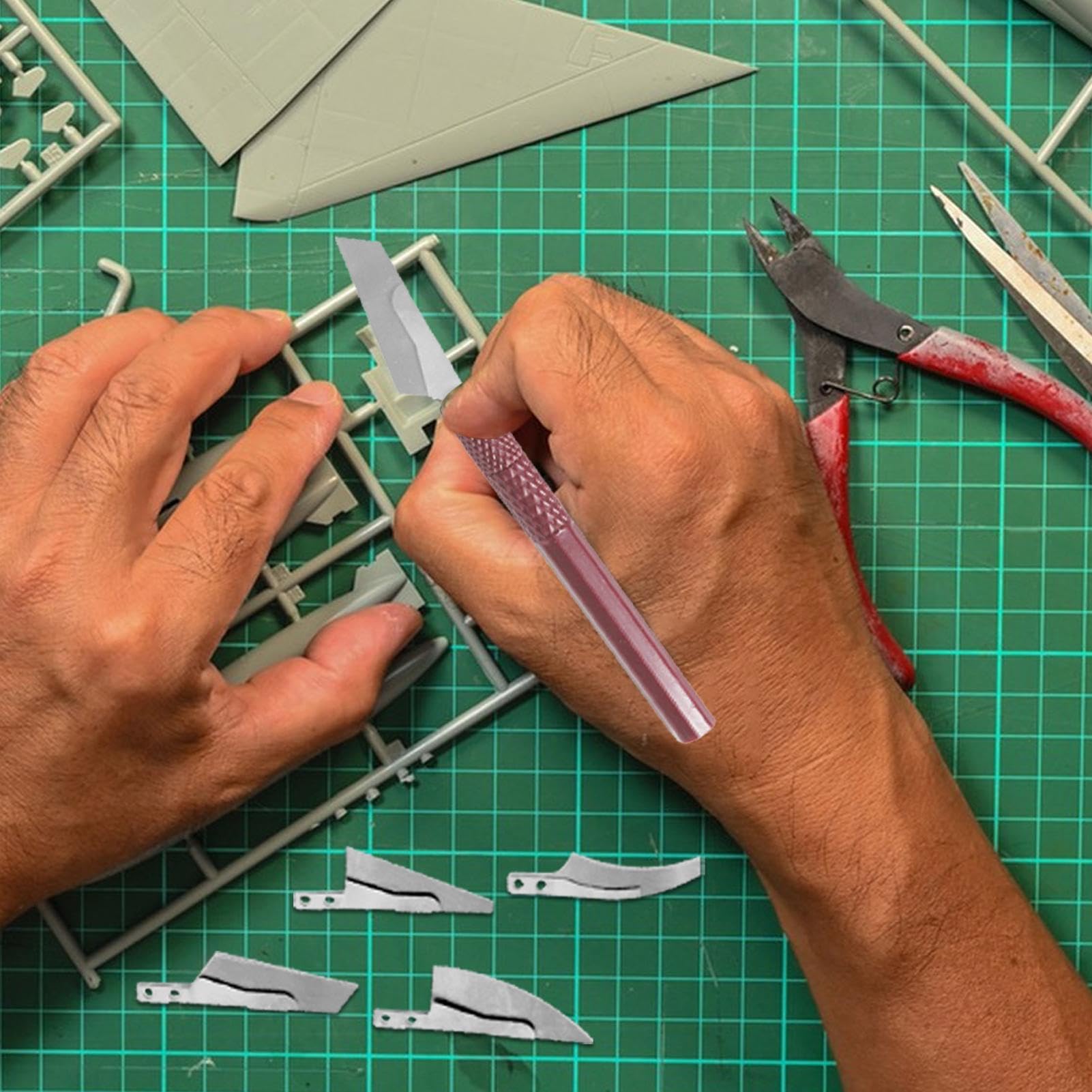 Kit di Seghetti da Modellismo di Precisione | 4 Utensili Mini per Taglio, Intaglio e Rifinitura | Per Legno, e Hobby Fai da Te | Ideale per Lavori di Dettaglio e Precisione