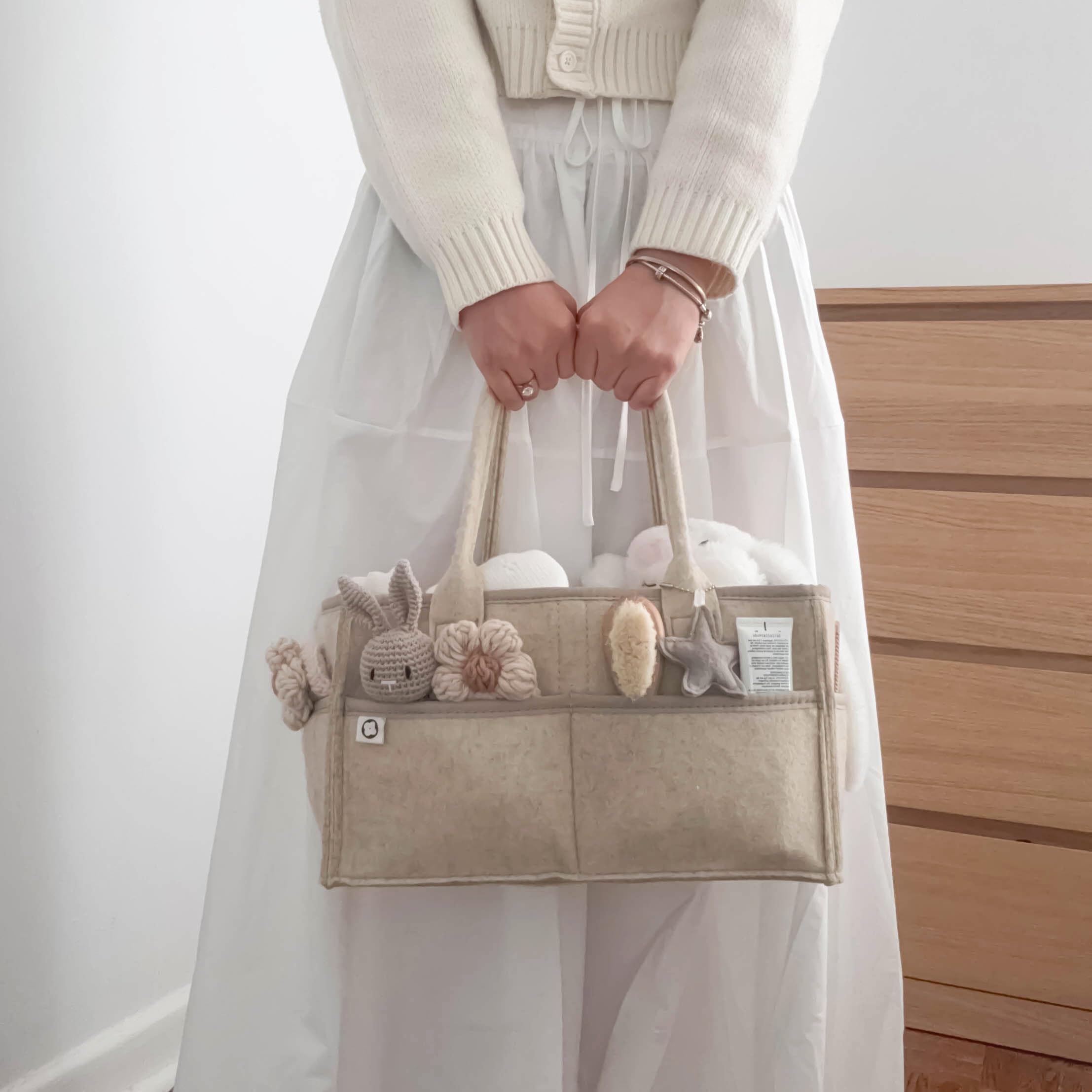 Mapes Diaper Caddy Organizer – Portable Baby Storage Basket for Diapers, Wipes & Essentials – Soft Felt Nursery Organizer with Removable Divider – Ideal for Changing Table & Car Travel