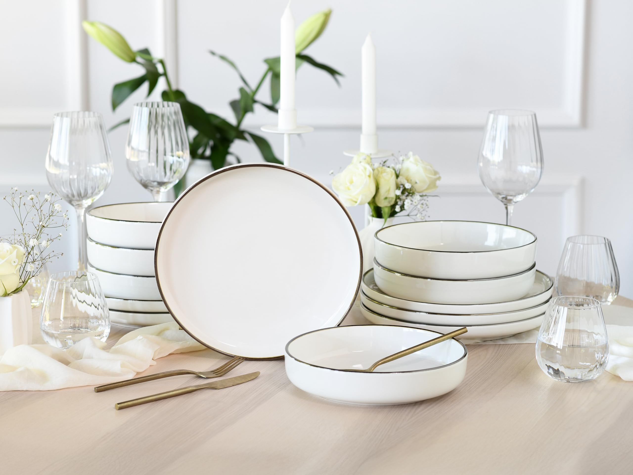 CreaTable, 24793, seria Nordic Festive Creme, 12-częściowy zestaw naczyń dla 6 osób, zastawa stołowa z kamionki, nadaje się do mycia w zmywarce i używania w kuchence mikrofalowej, wysokiej jakości