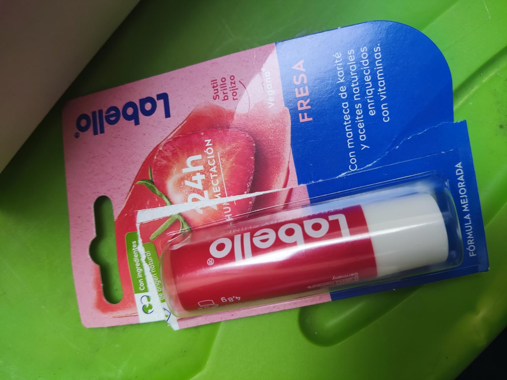 LABELLO Bálsamo labial con color Fresa (4.8g) protector labial con ...