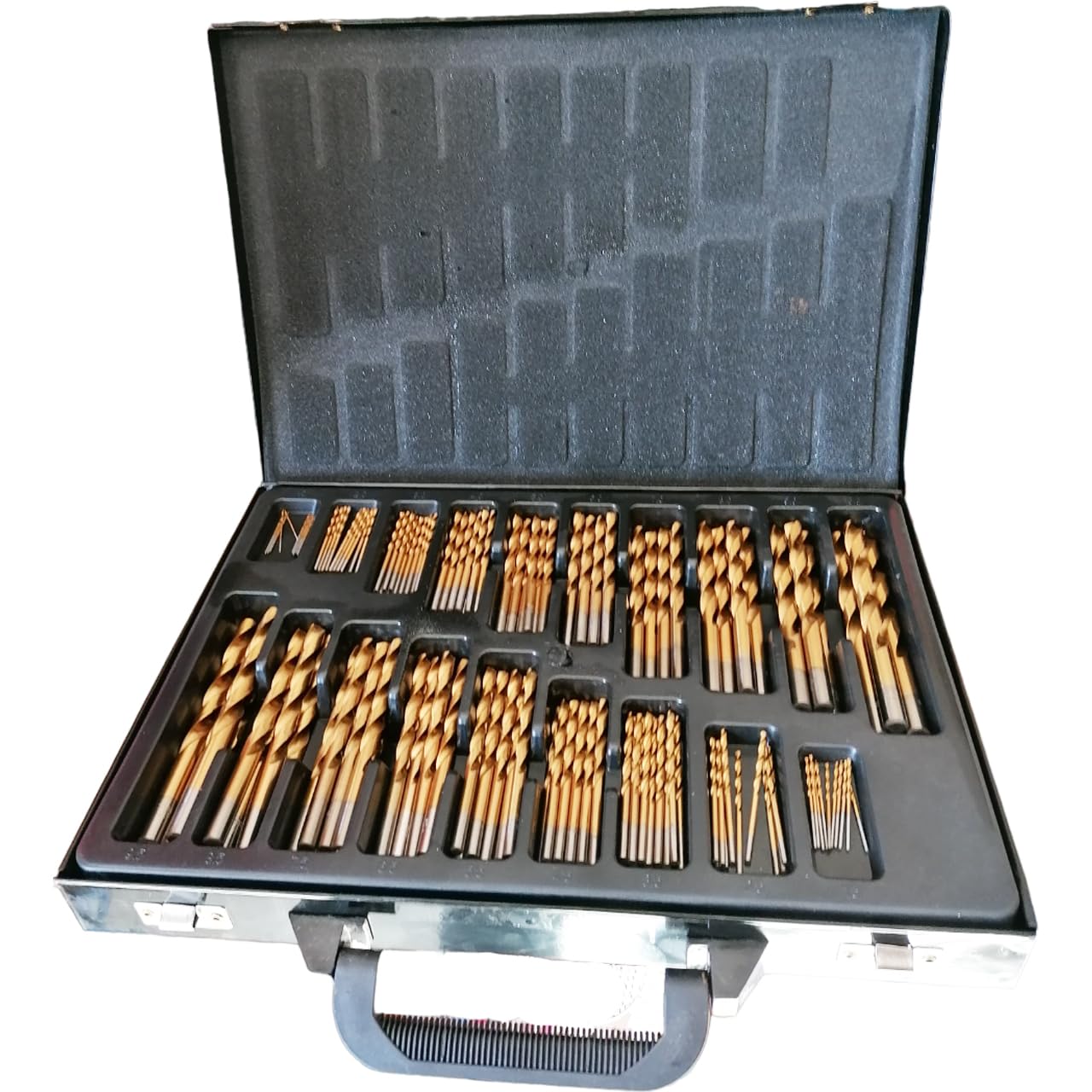 SIO Juego Brocas Titanio HSS 1-10 mm 170 Piezas en Maleta – Brocas para Metal Acero Hierro y Aluminio – Kit Profesional Recubrimiento Titanio para Taladro - Kit Brocas Titan Recambio Taller
