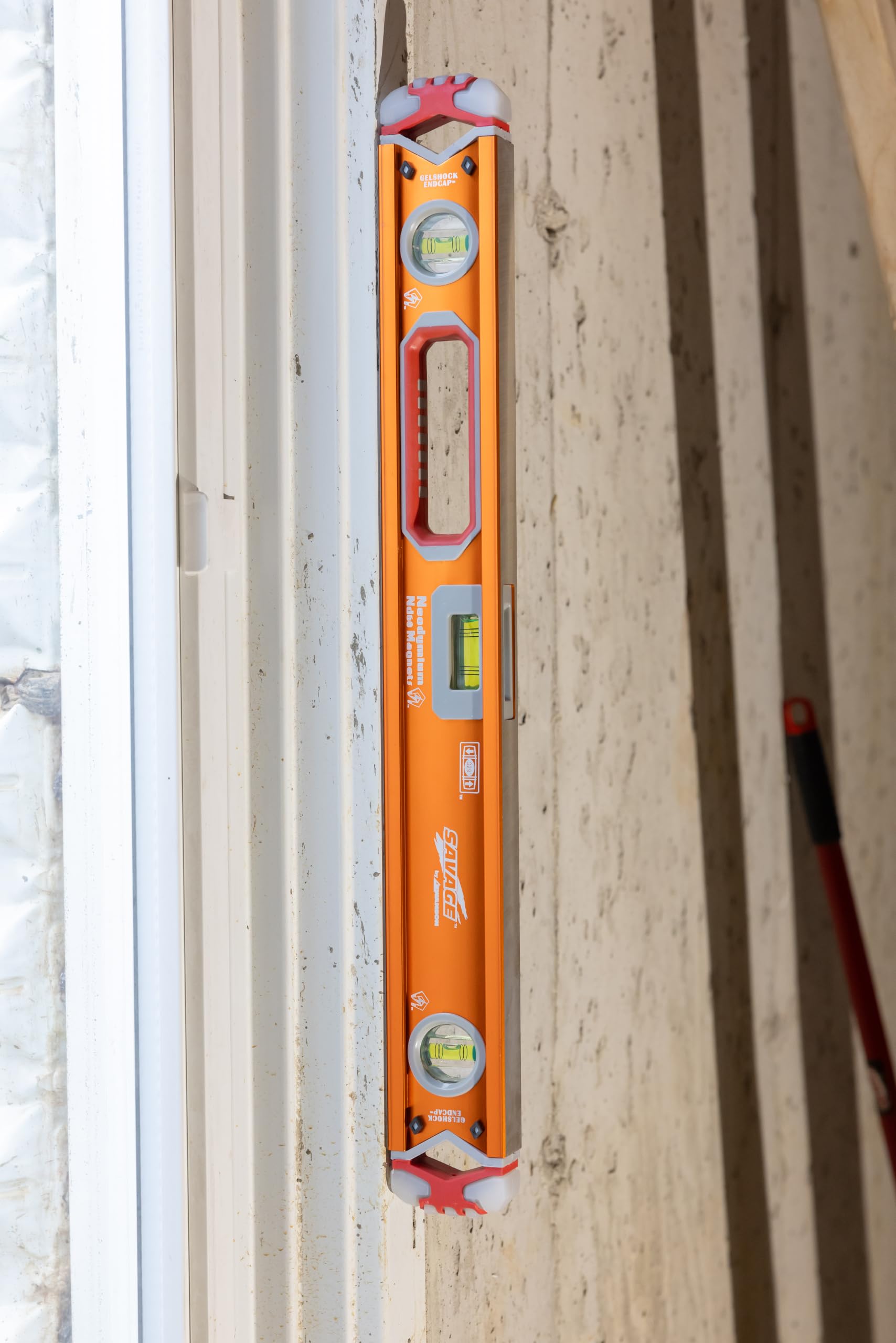 Swanson 24" Magnetic Box Beam Level - Durable & Precise -5