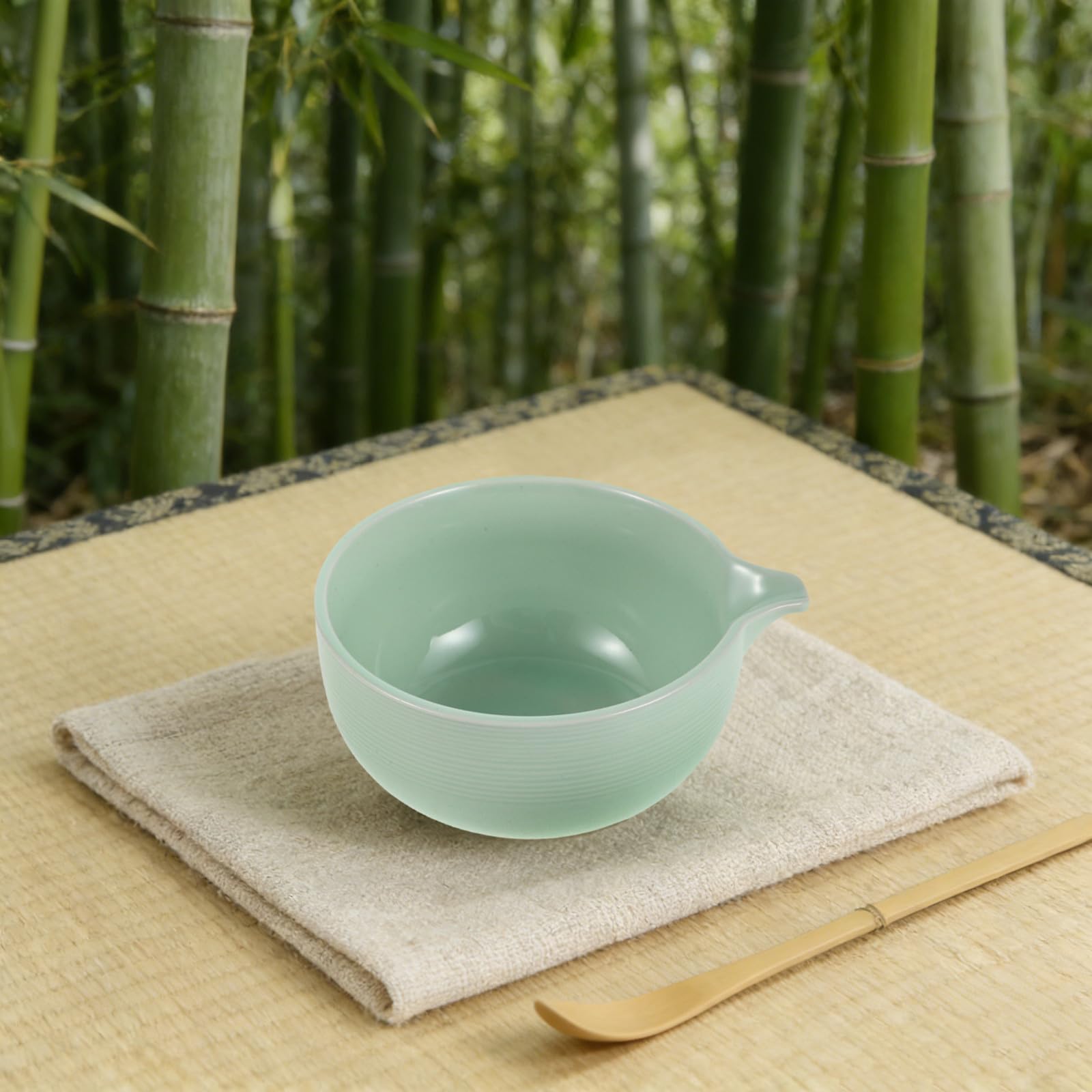 Ciotola Giapponese per Matcha con Beccuccio 550ml Ceramica | Verde, Bocca Ampia e Fondo Profondo, Lavabile in Lavastoviglie e Microonde, per Cerimonia del Tè