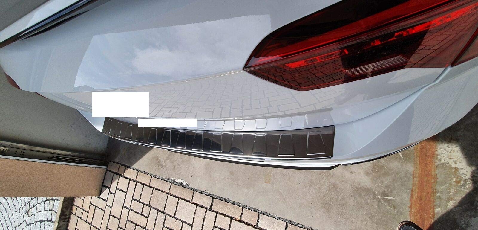 Osłona progu bagażnika z krawędzią ze stali nierdzewnej, chromowana