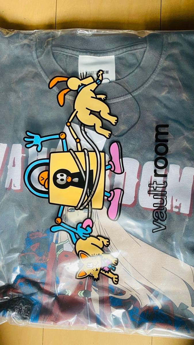 Amazon.com: ノーブランド品 vaultroom 002 TEE/CHARCOAL Darifra 