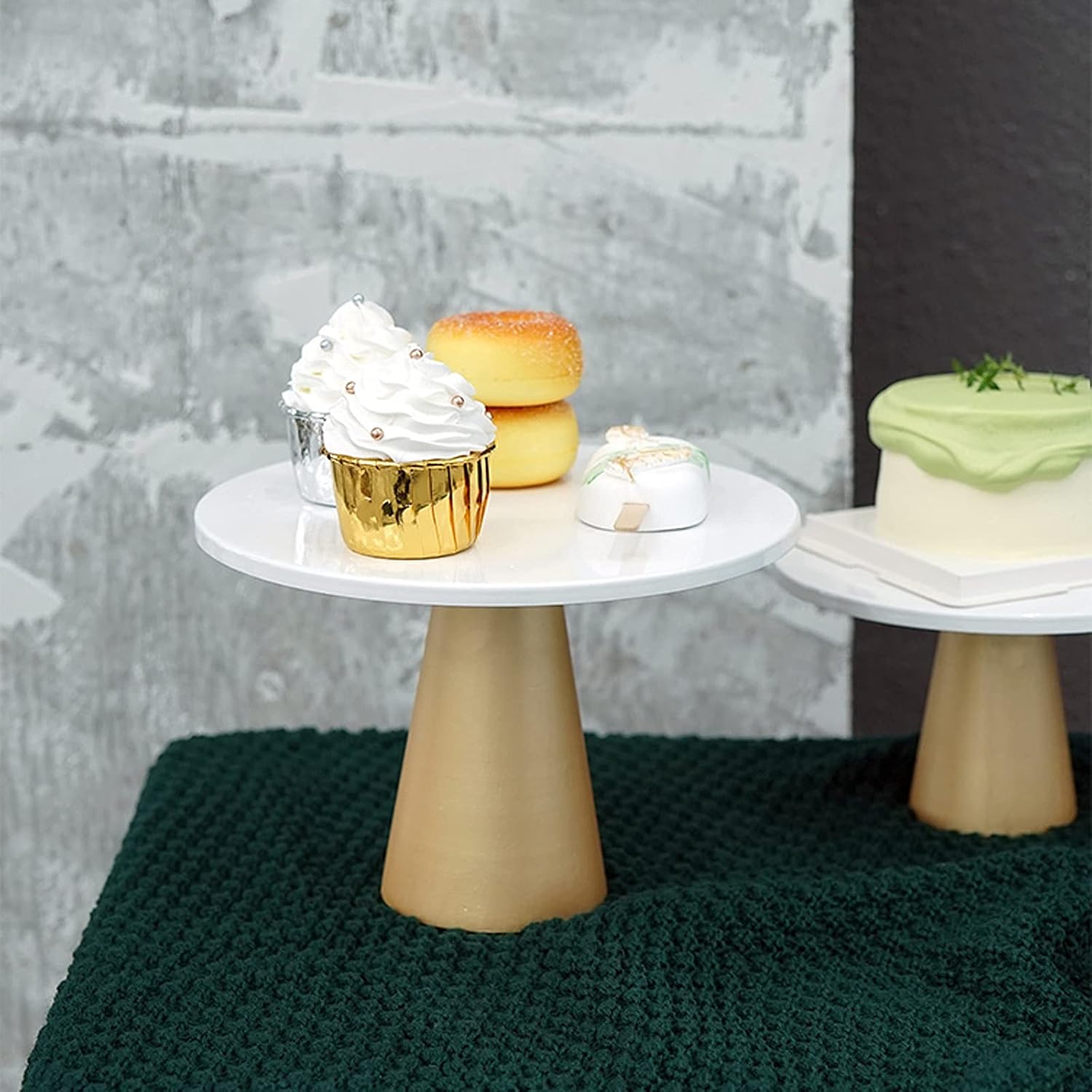 White Cake Tray Metal Dessert Table Tall Cake Display Stand Multi-Purpose Serving Tray Dessert Stand for Weddings, Parties, Banquets Cake Holder
